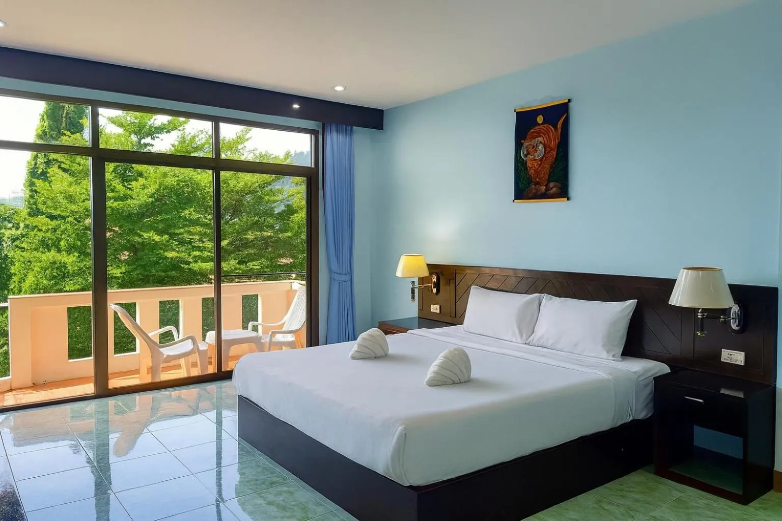 Bed in Riviera Patong