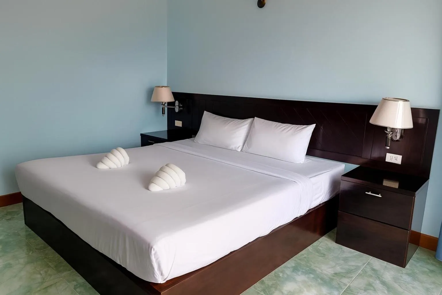 Bed in Riviera Patong
