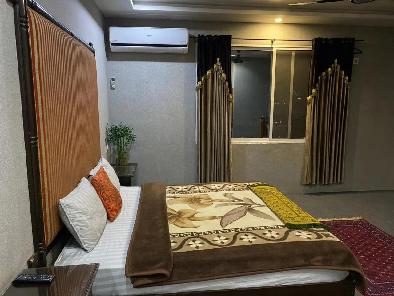 Bed in Kashmir lodge