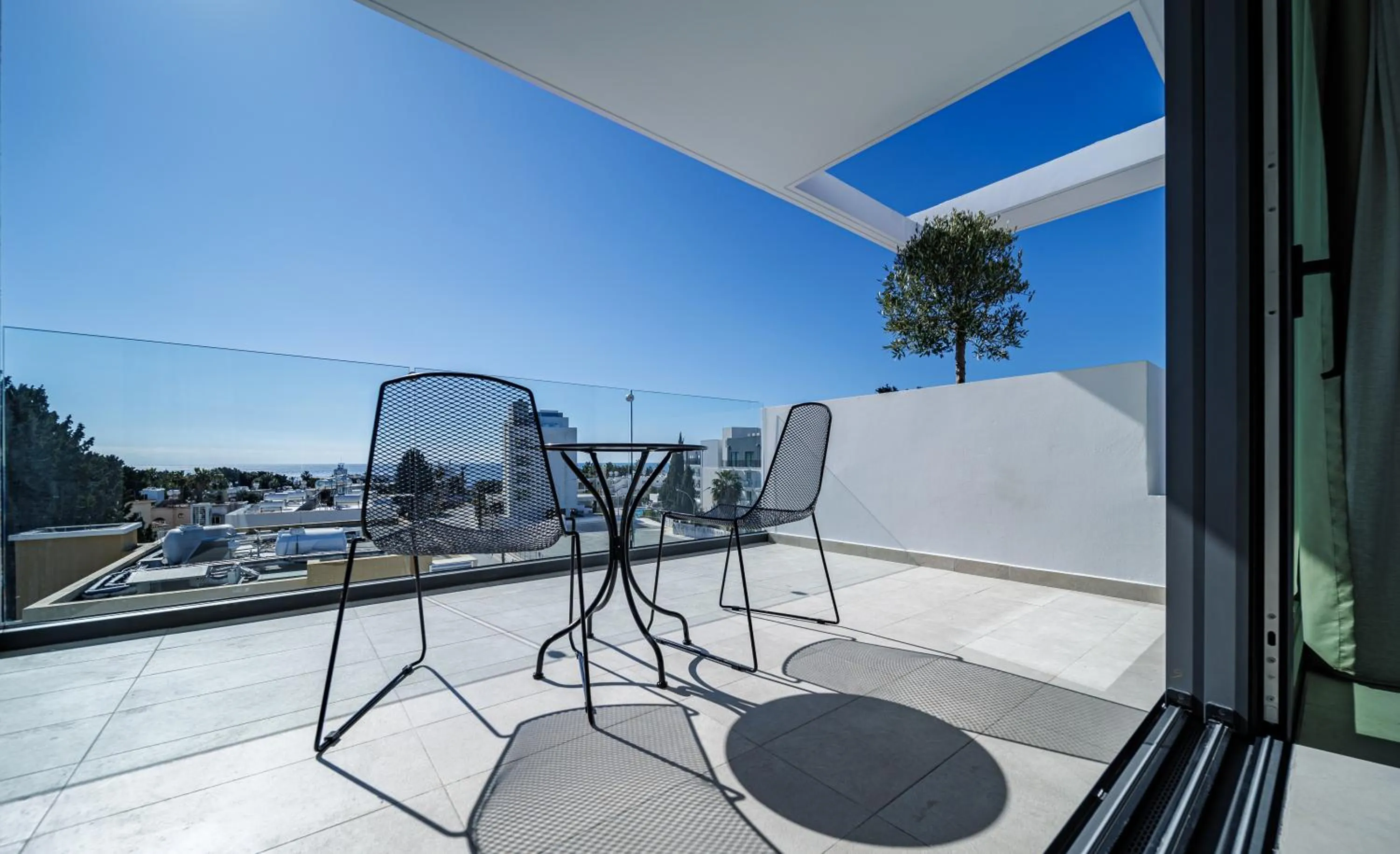 Patio in Regency Boutique Hotel Holiday Suites