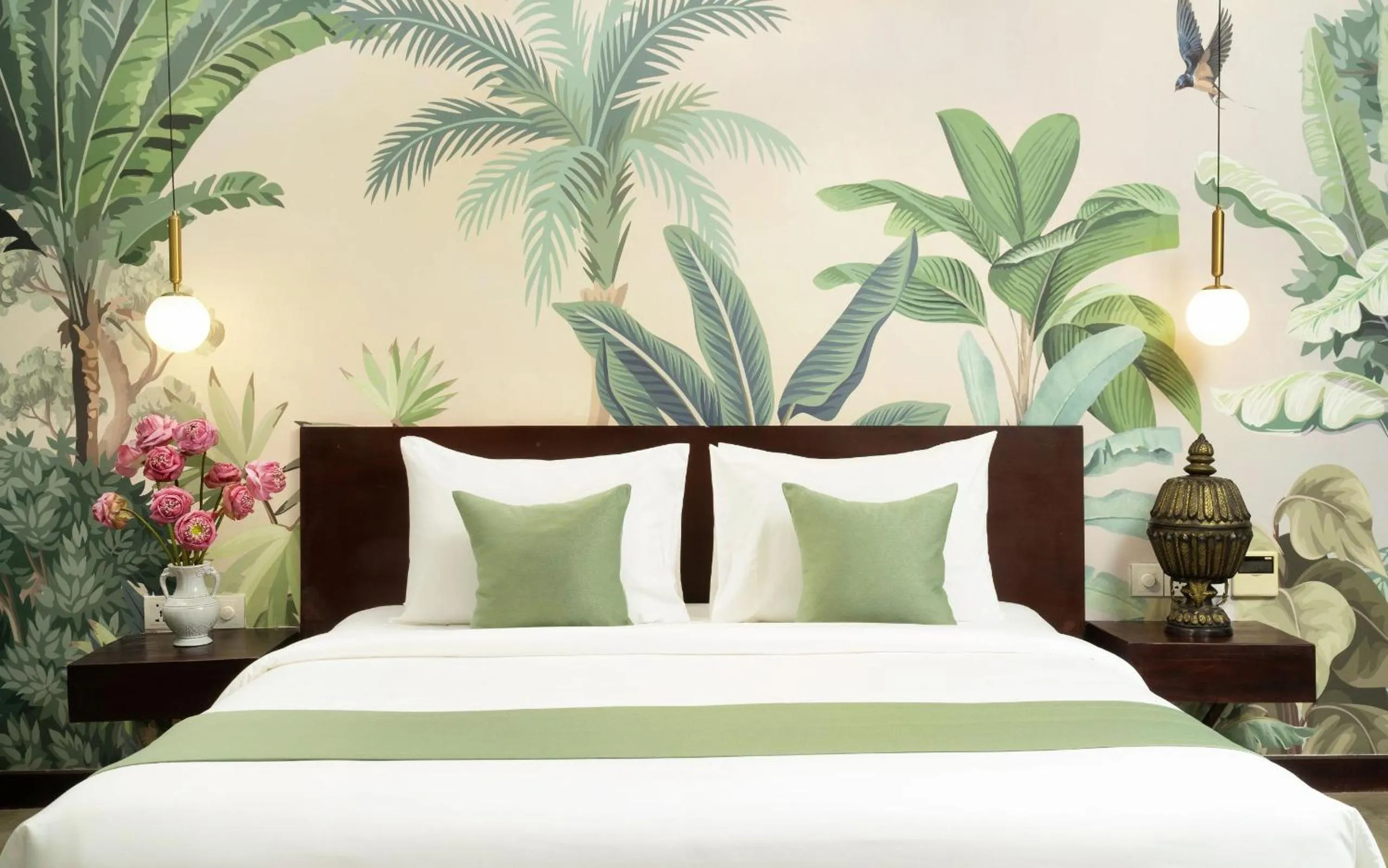 Bedroom, Bed in The Elephant