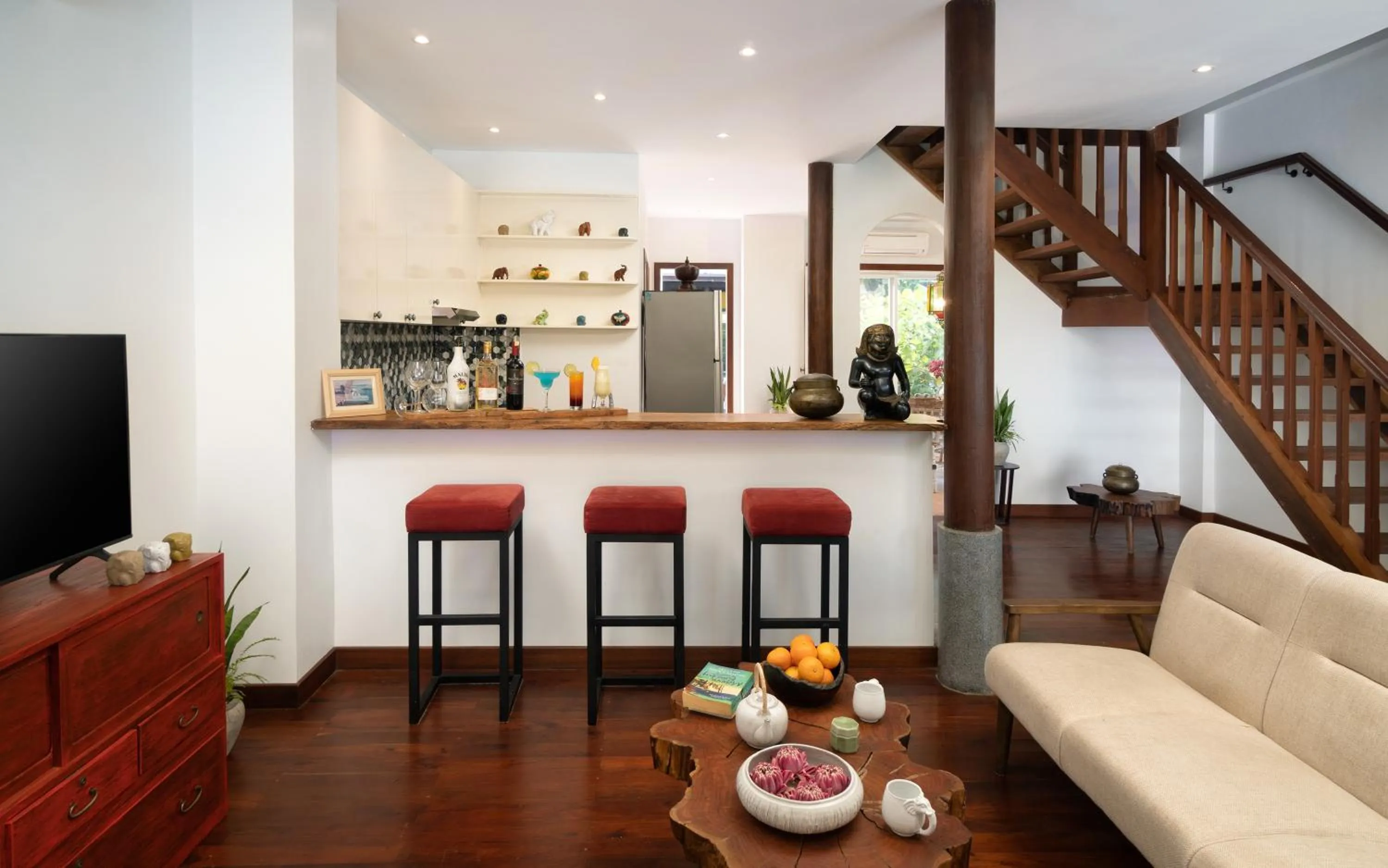 TV and multimedia in The Elephant