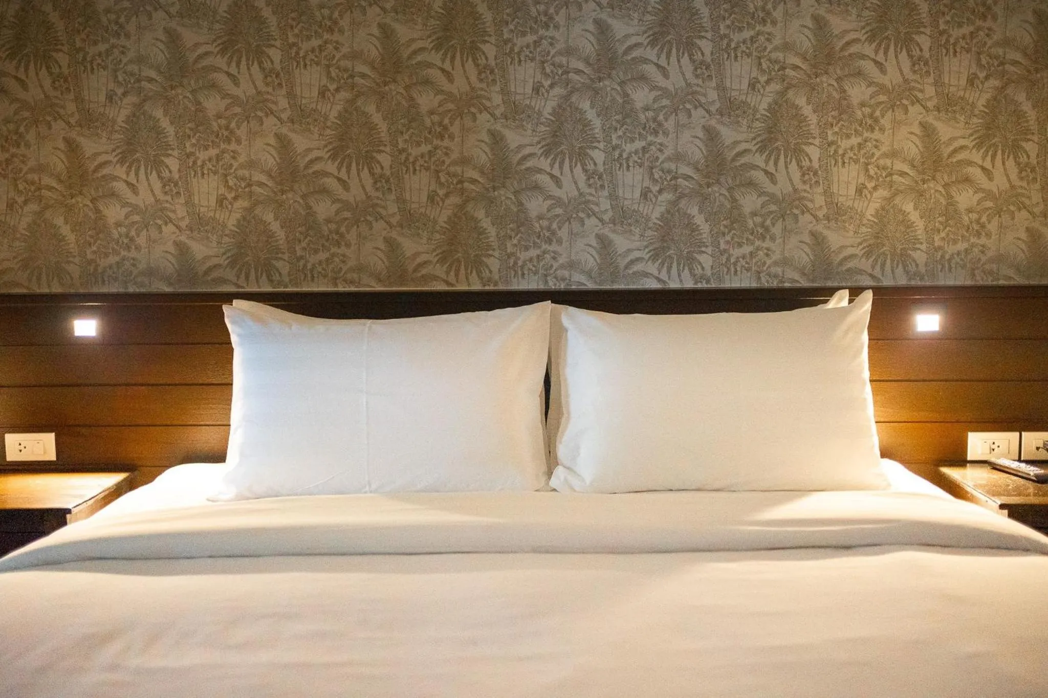 Bed in Singharaj Boutique Hotel