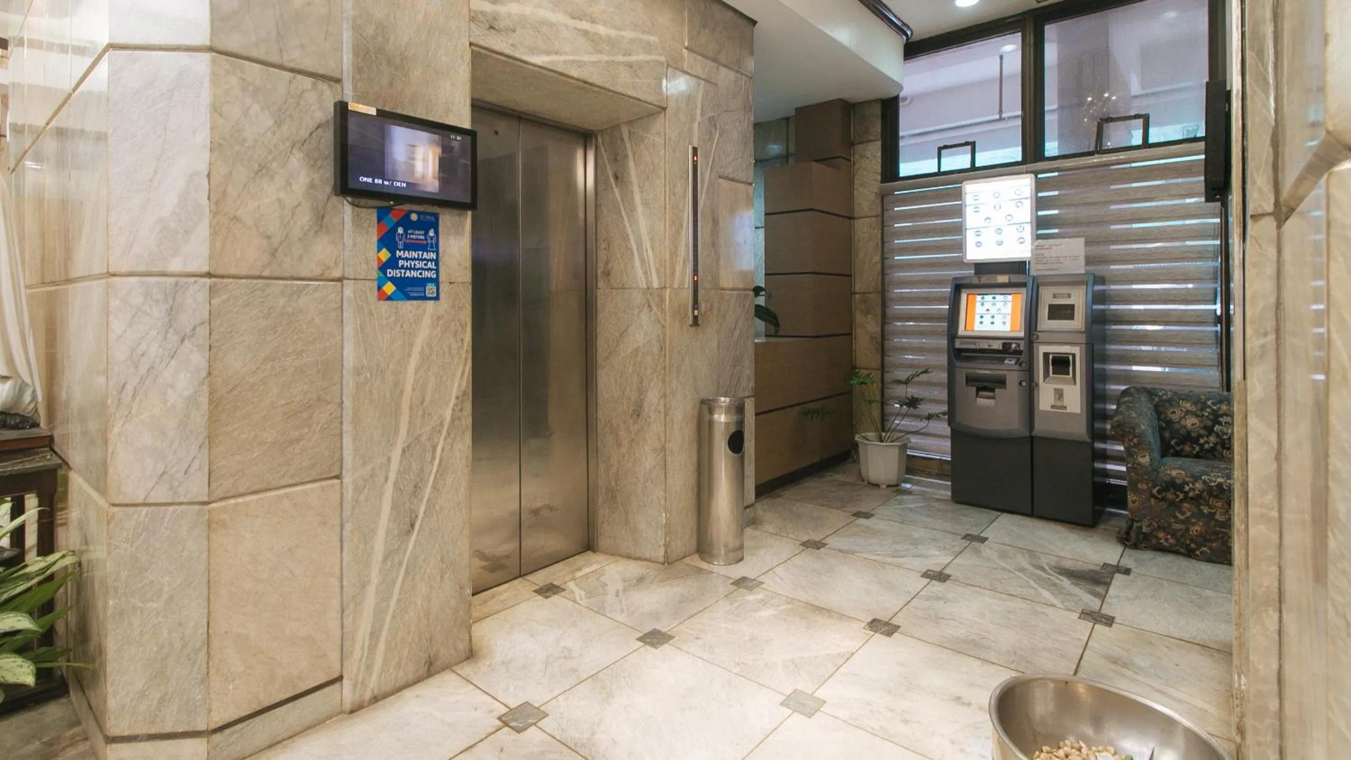 elevator in Sunette Tower Makati