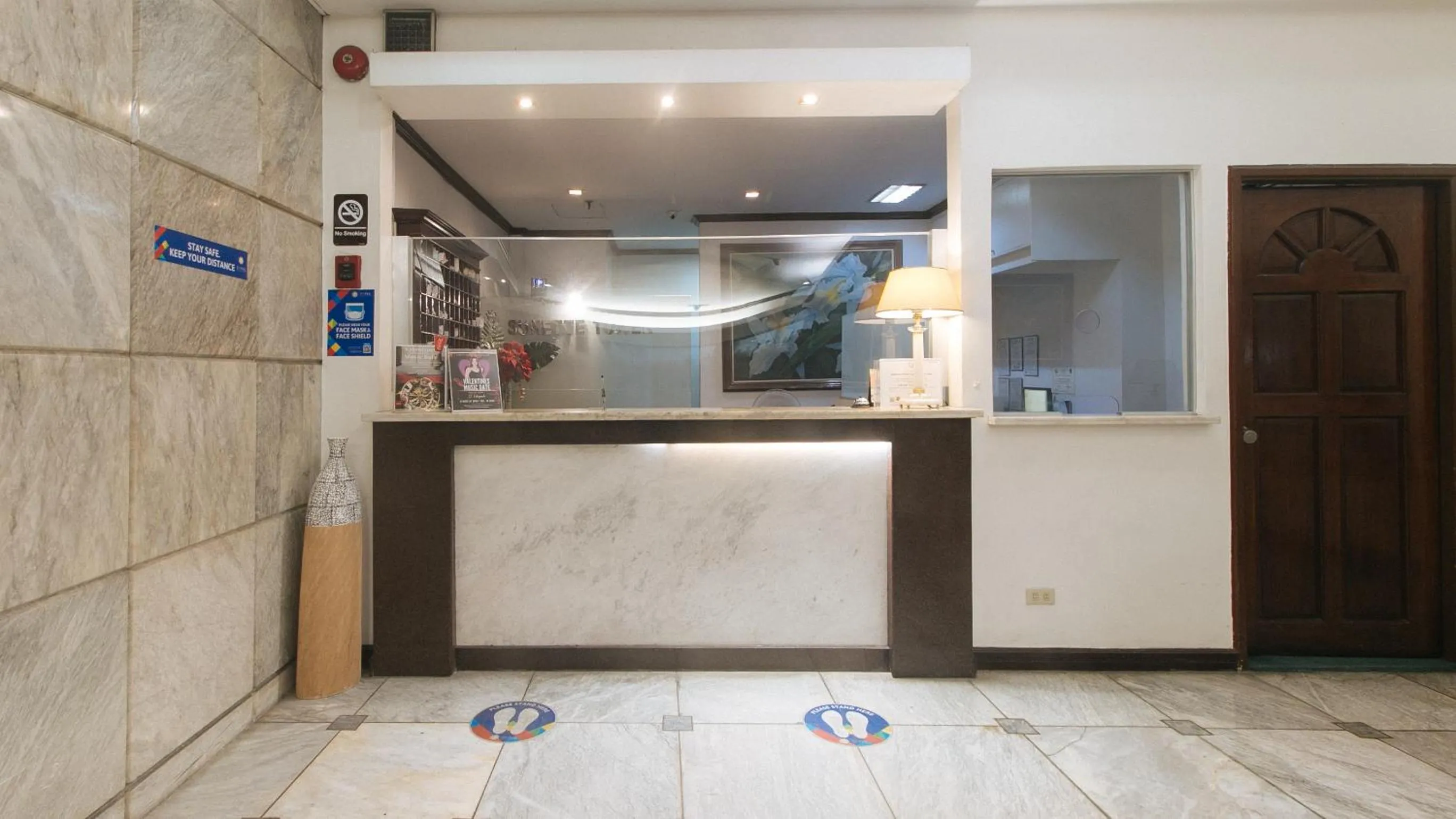 Lobby or reception in Sunette Tower Makati