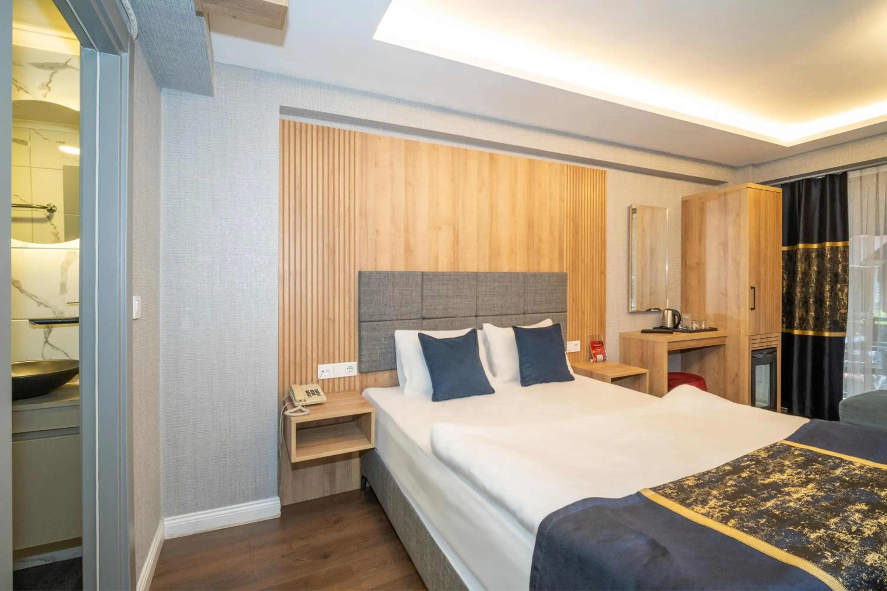 Photo of the whole room in Hotel Martin