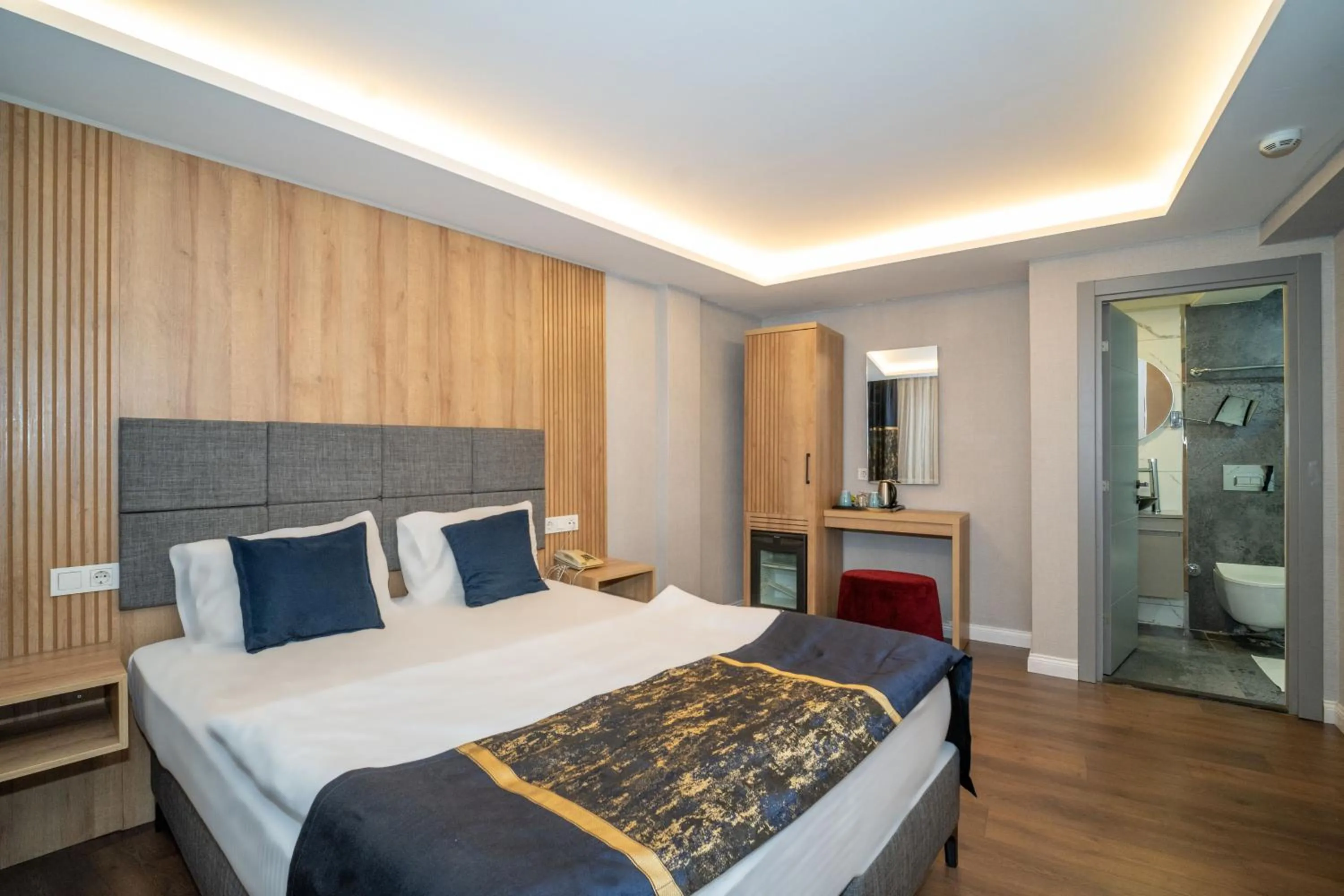 Photo of the whole room in Hotel Martin