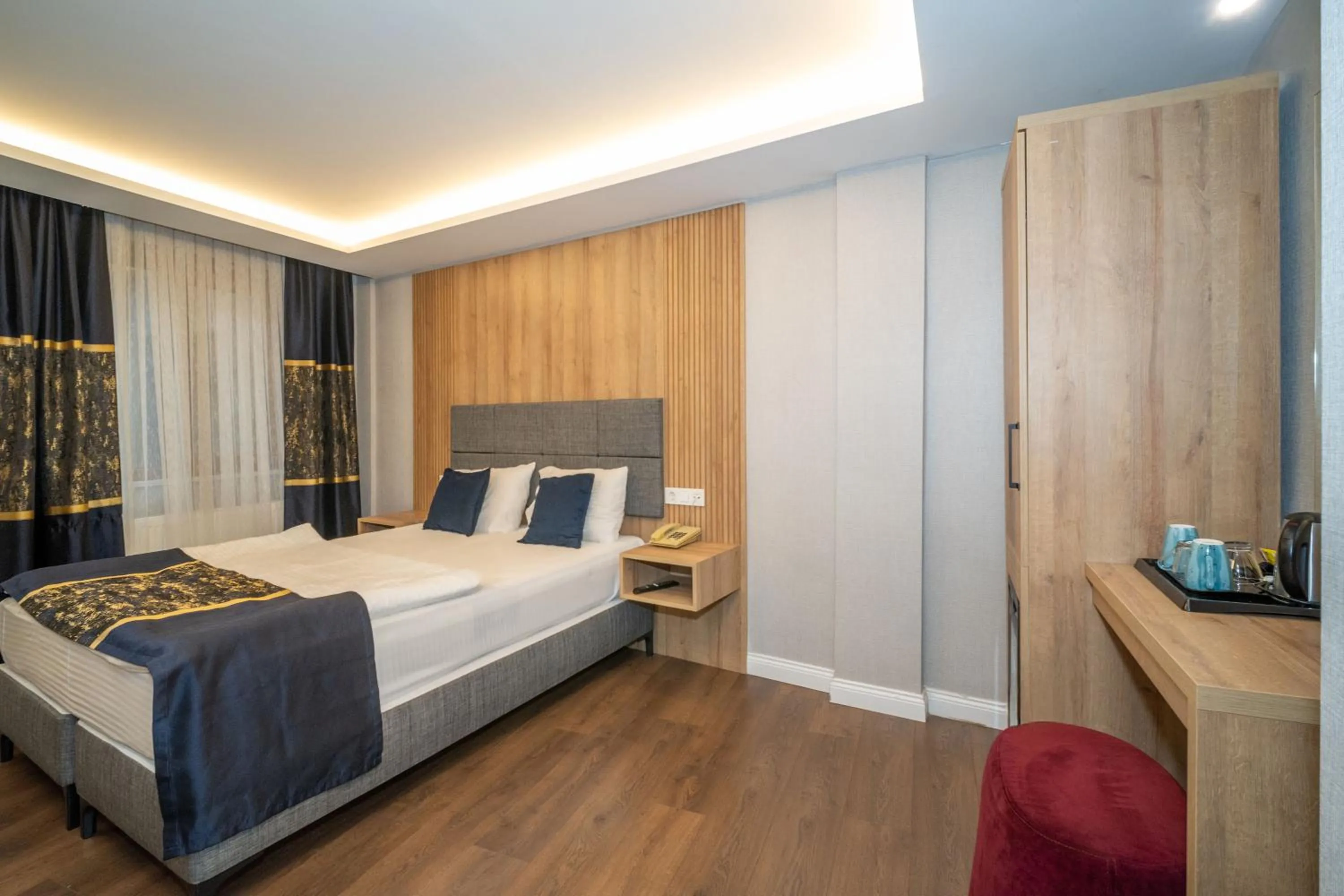 Photo of the whole room in Hotel Martin