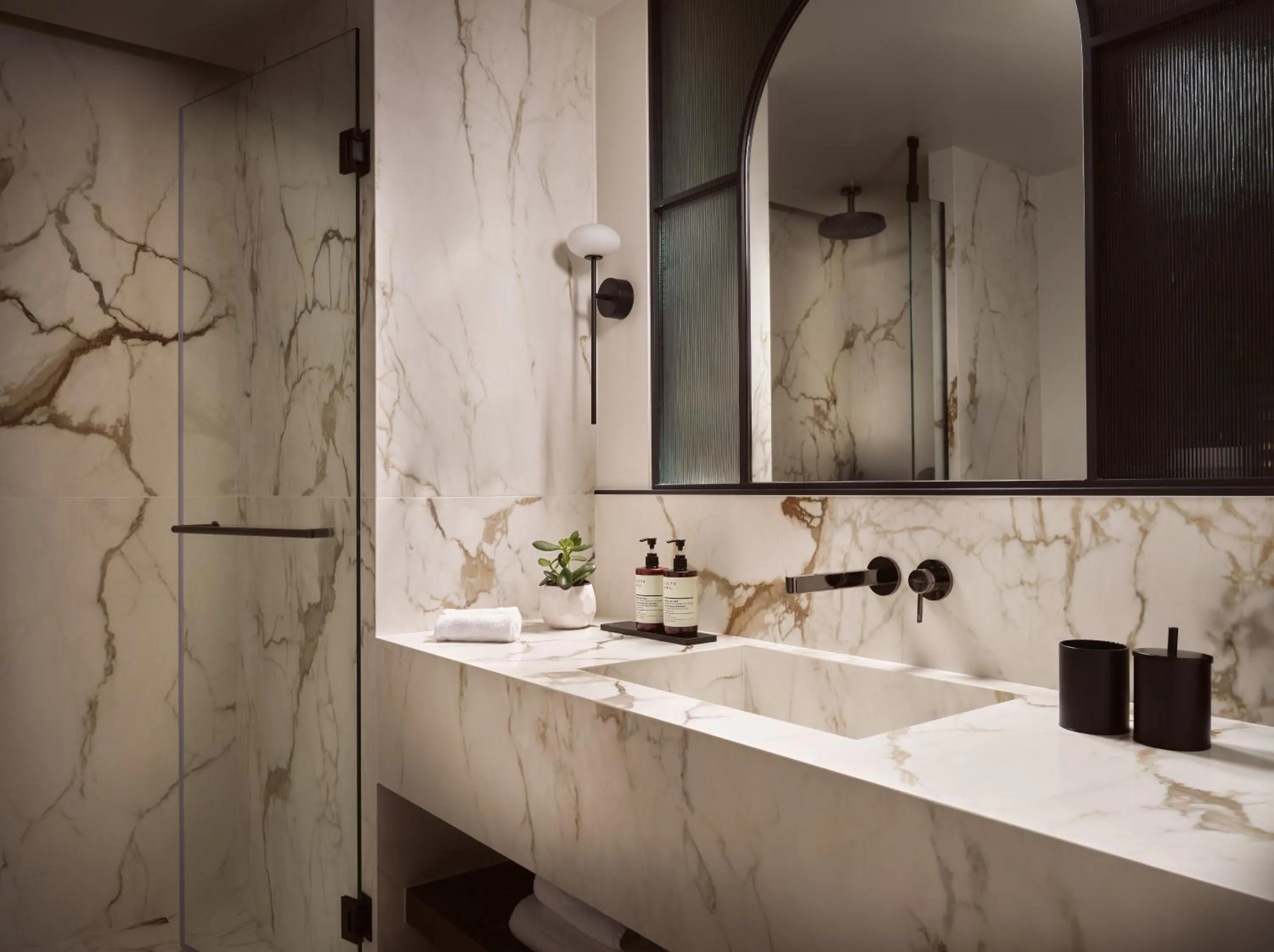 Shower in Eagles Palace - Small Luxury Hotels of the World