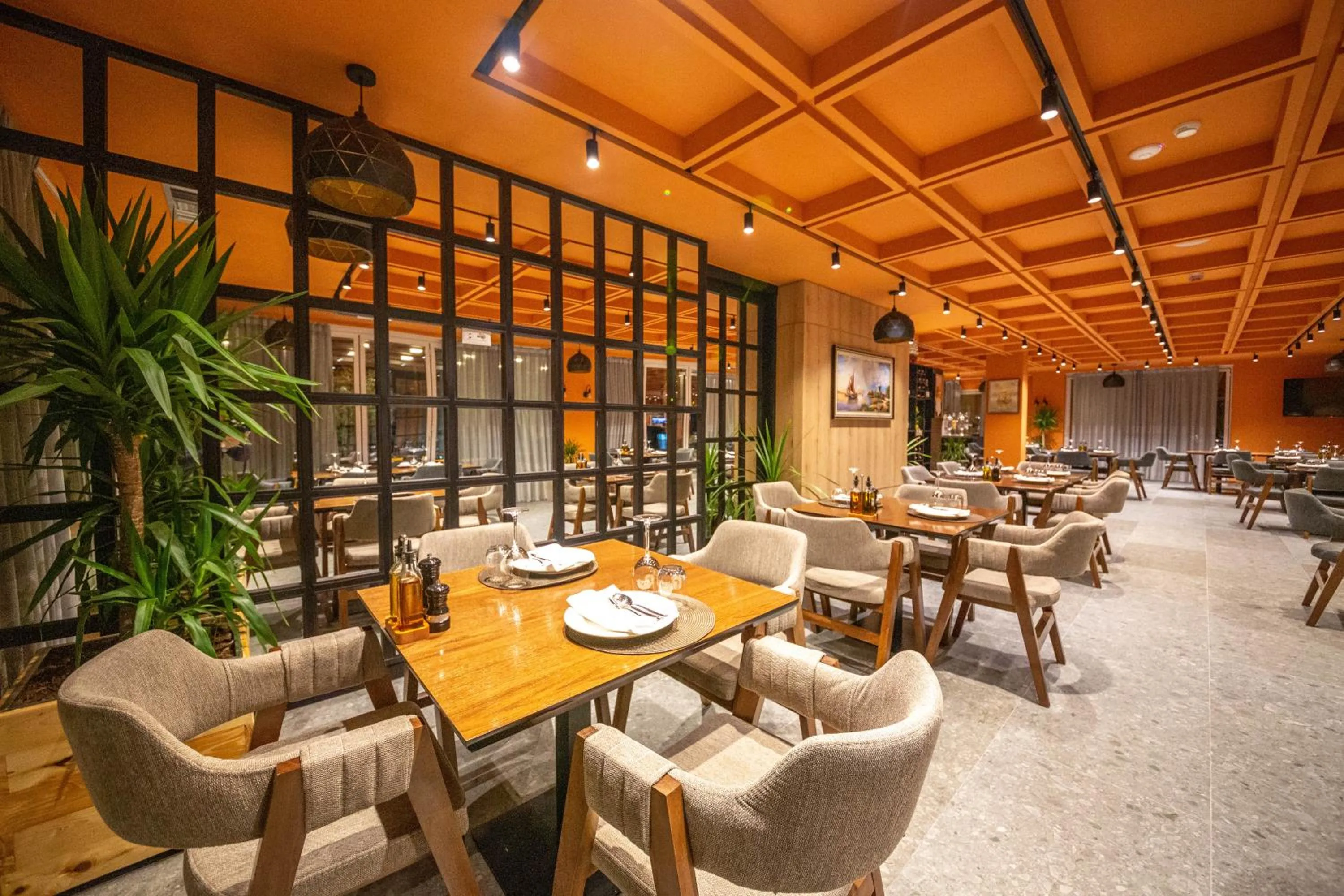 Restaurant/places to eat in Azure Inn Hotel