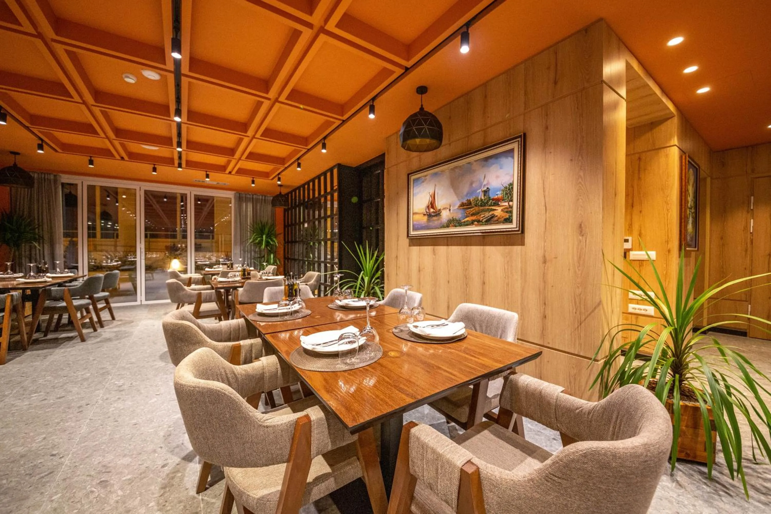 Restaurant/places to eat in Azure Inn Hotel