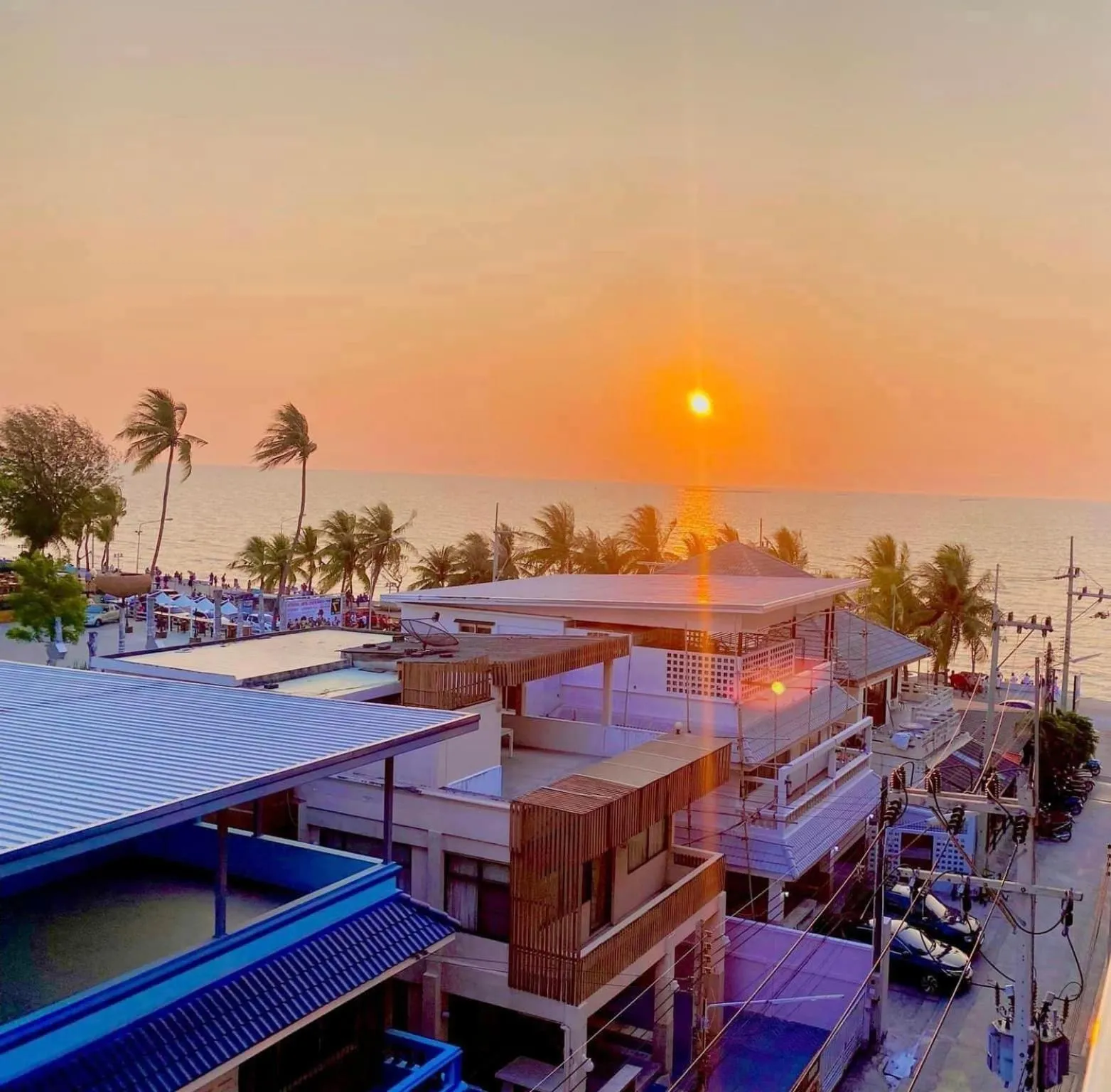 Sunset in The Sunset Bangsaen Hotel