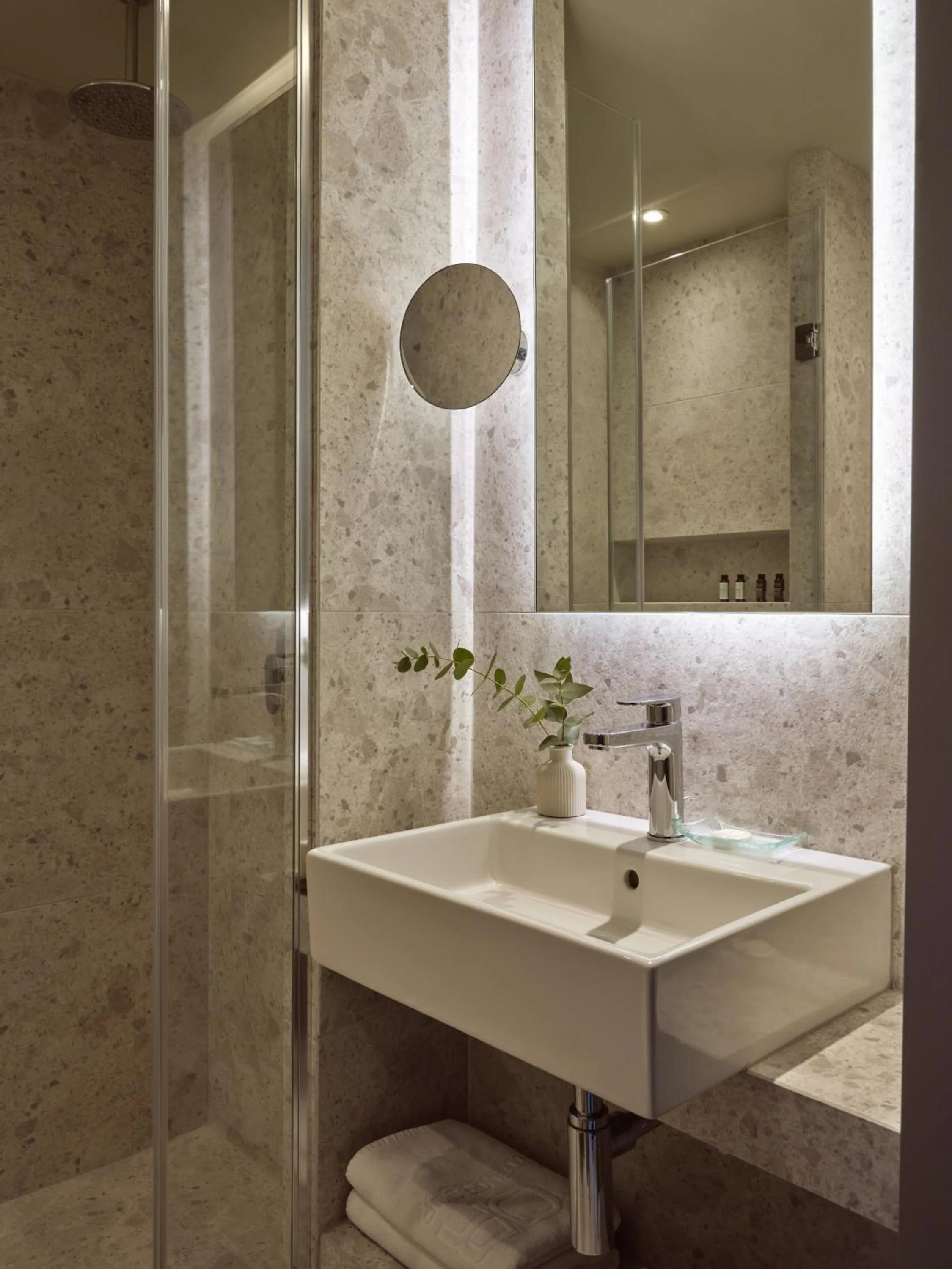 Bathroom in City Hotel Thessaloniki