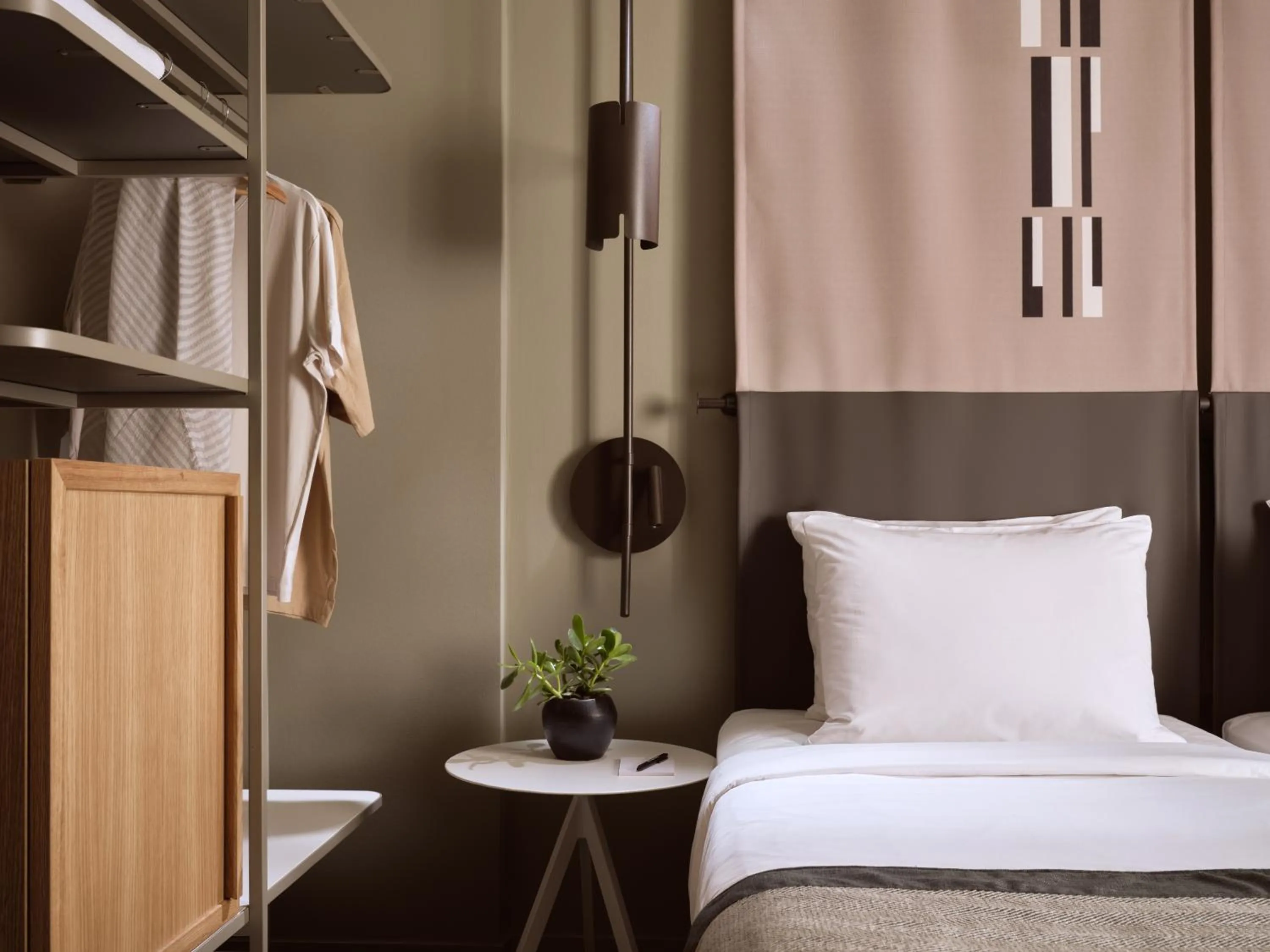 Bed in City Hotel Thessaloniki