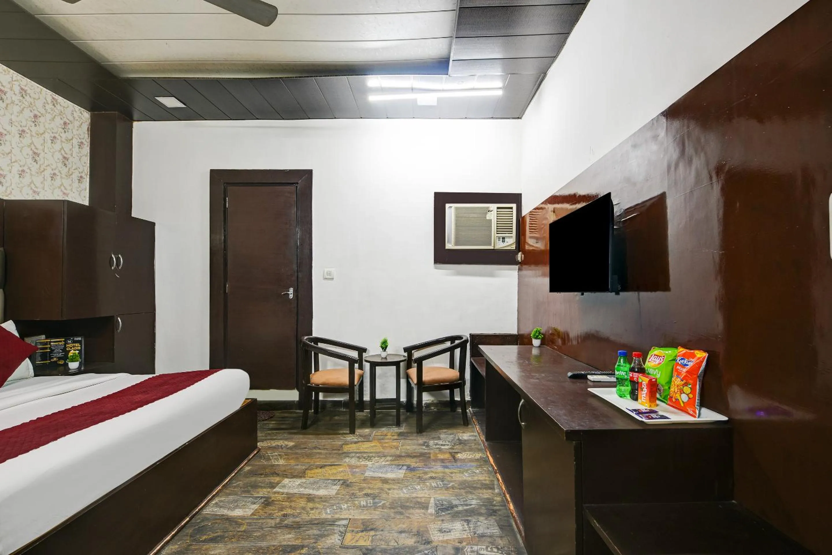 Bed in Hotel Cladis by Quadis - Sector 15 Noida