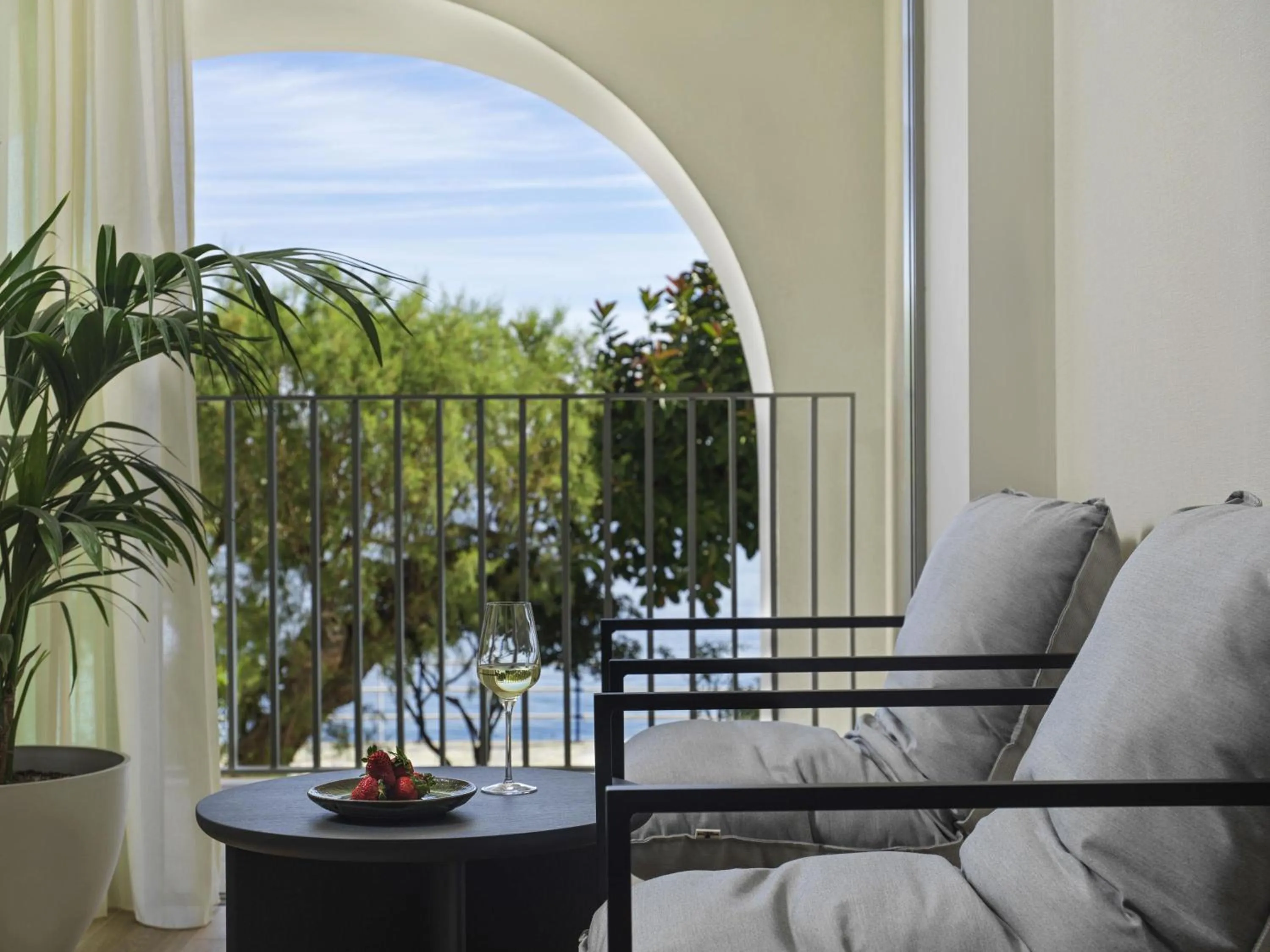 Bedroom in NIKO Seaside Resort MGallery