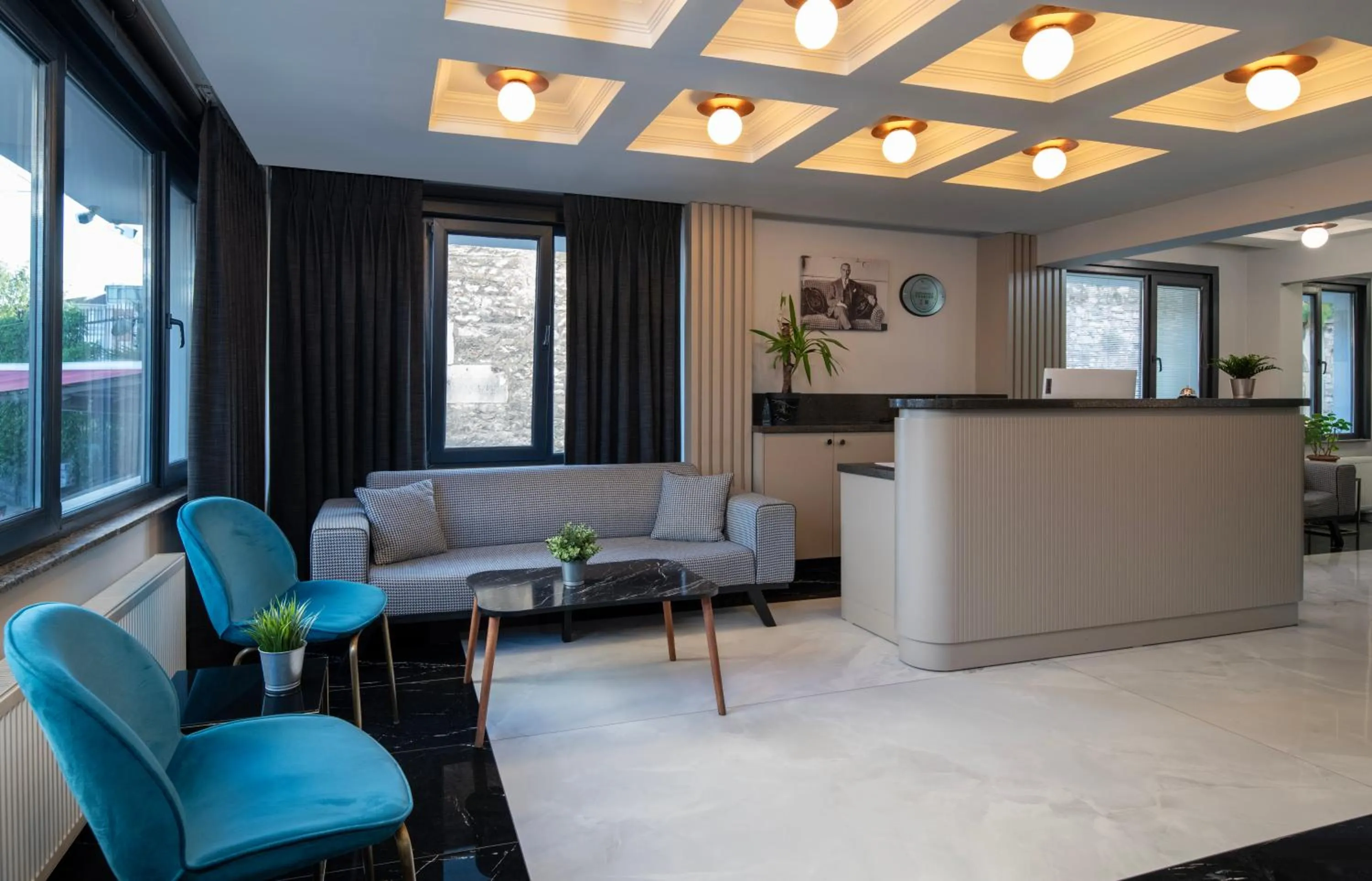 Lobby or reception in İstanbul Efes Hotel