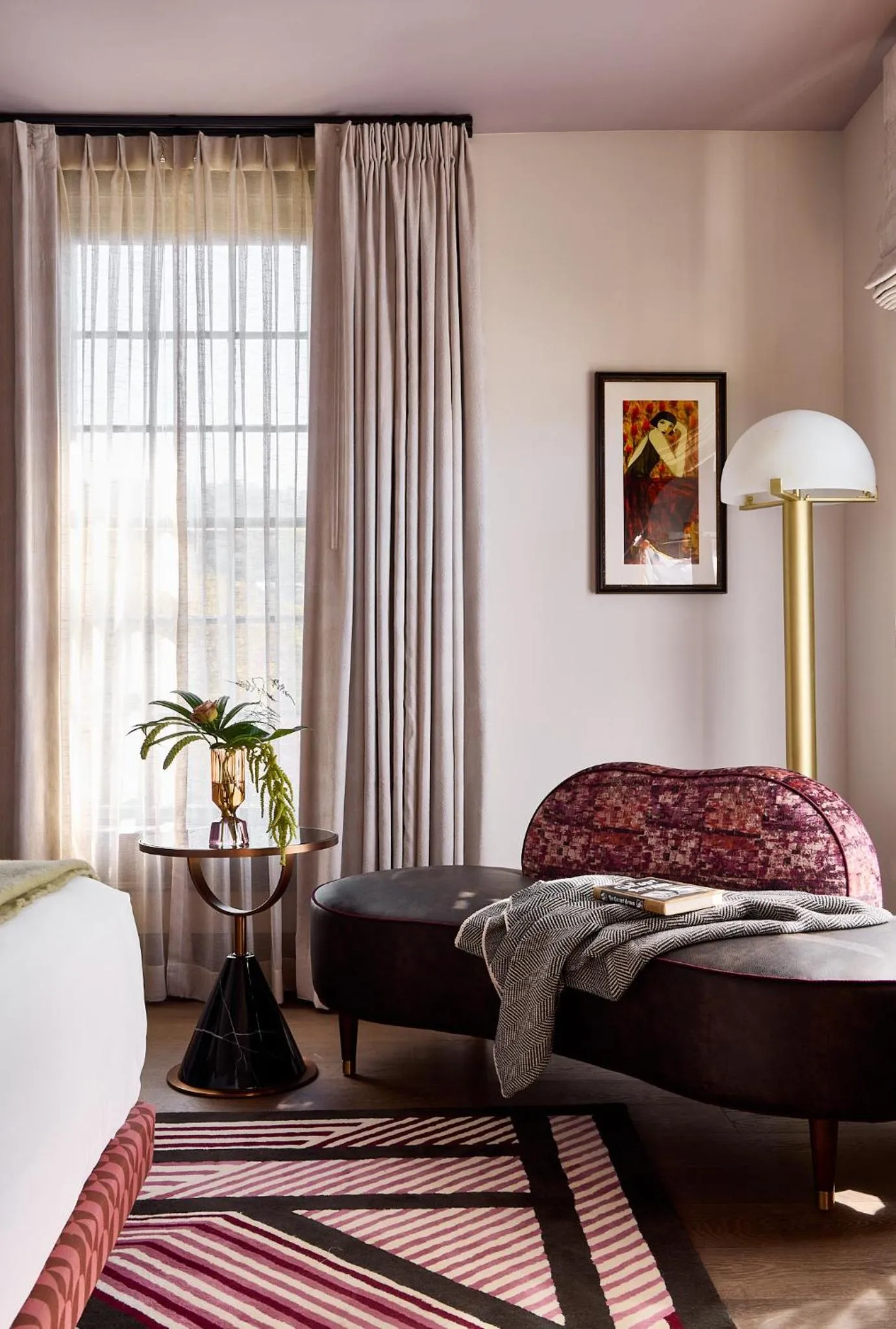 Bed in Zelda Dearest