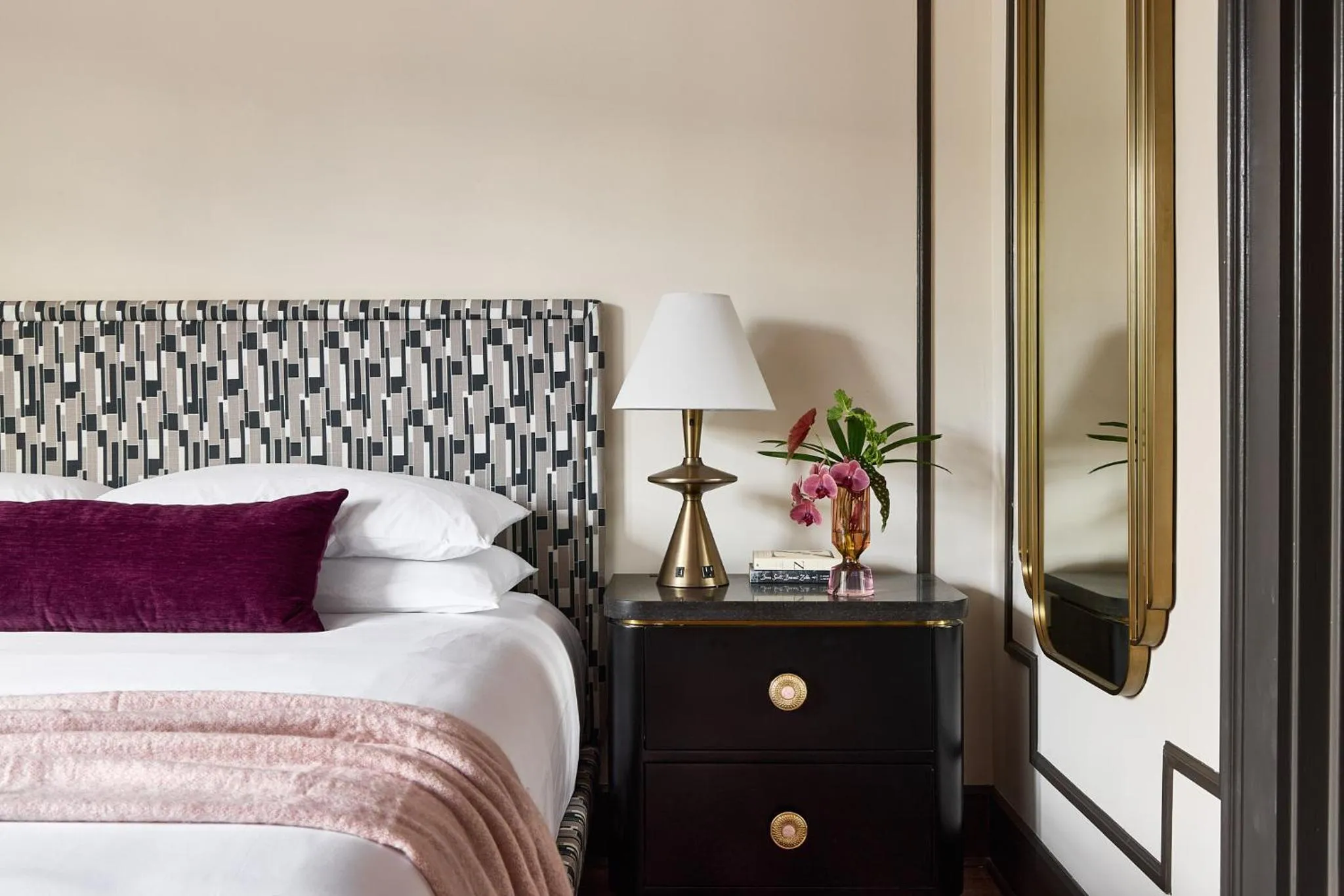 Bed in Zelda Dearest