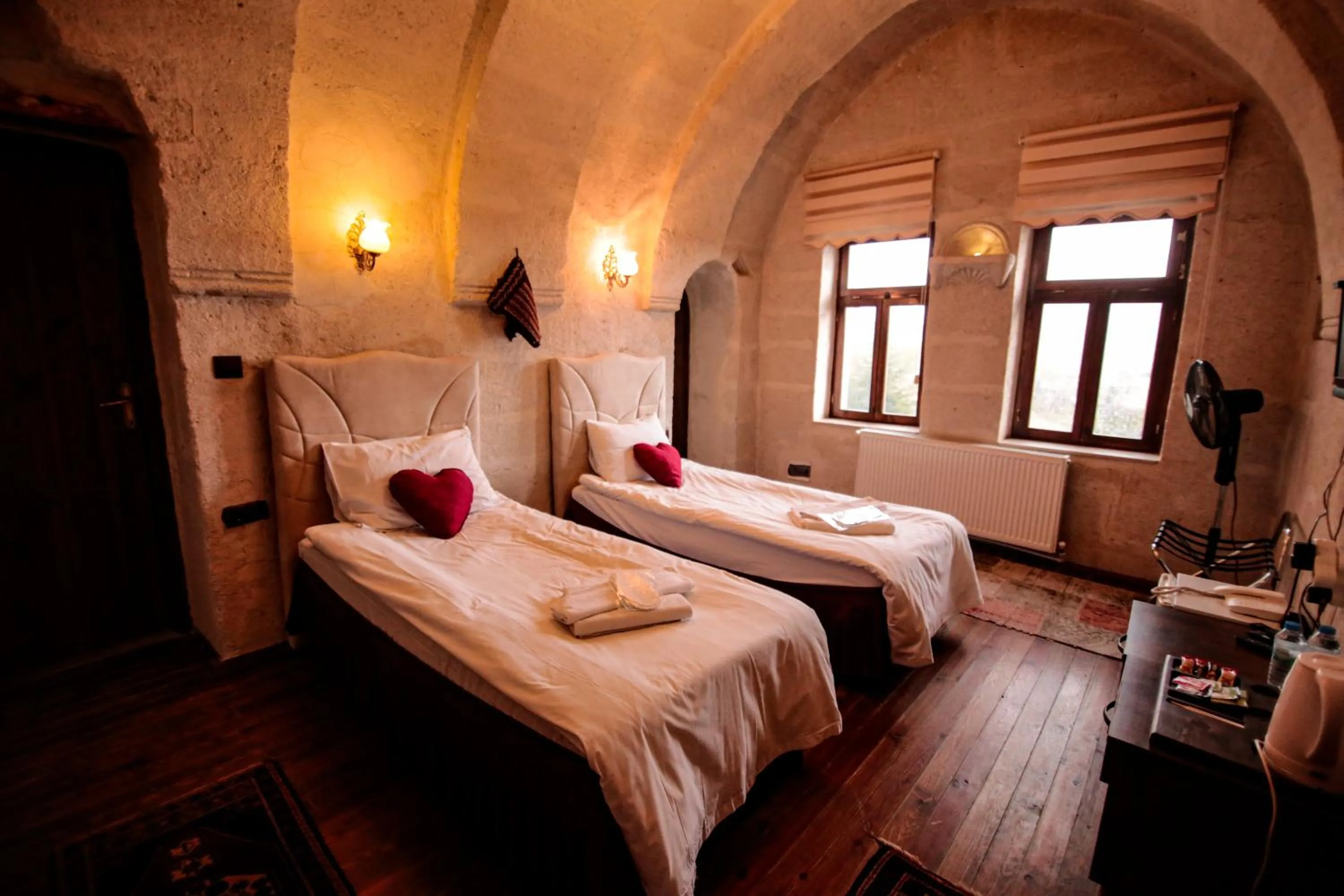 Bed in Katapa Special Cave