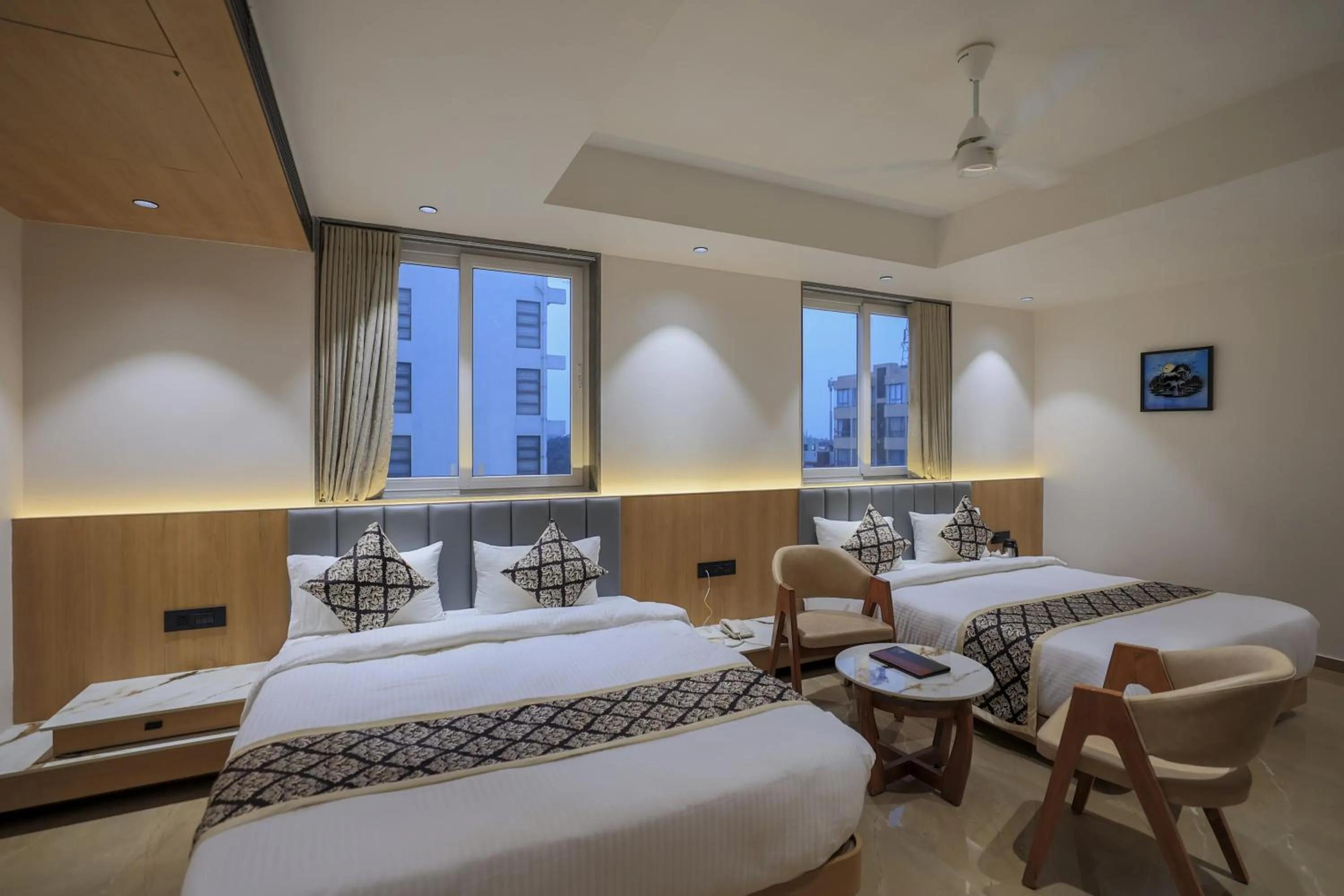 Dining area in Hotel Aditya Mansingh Inn