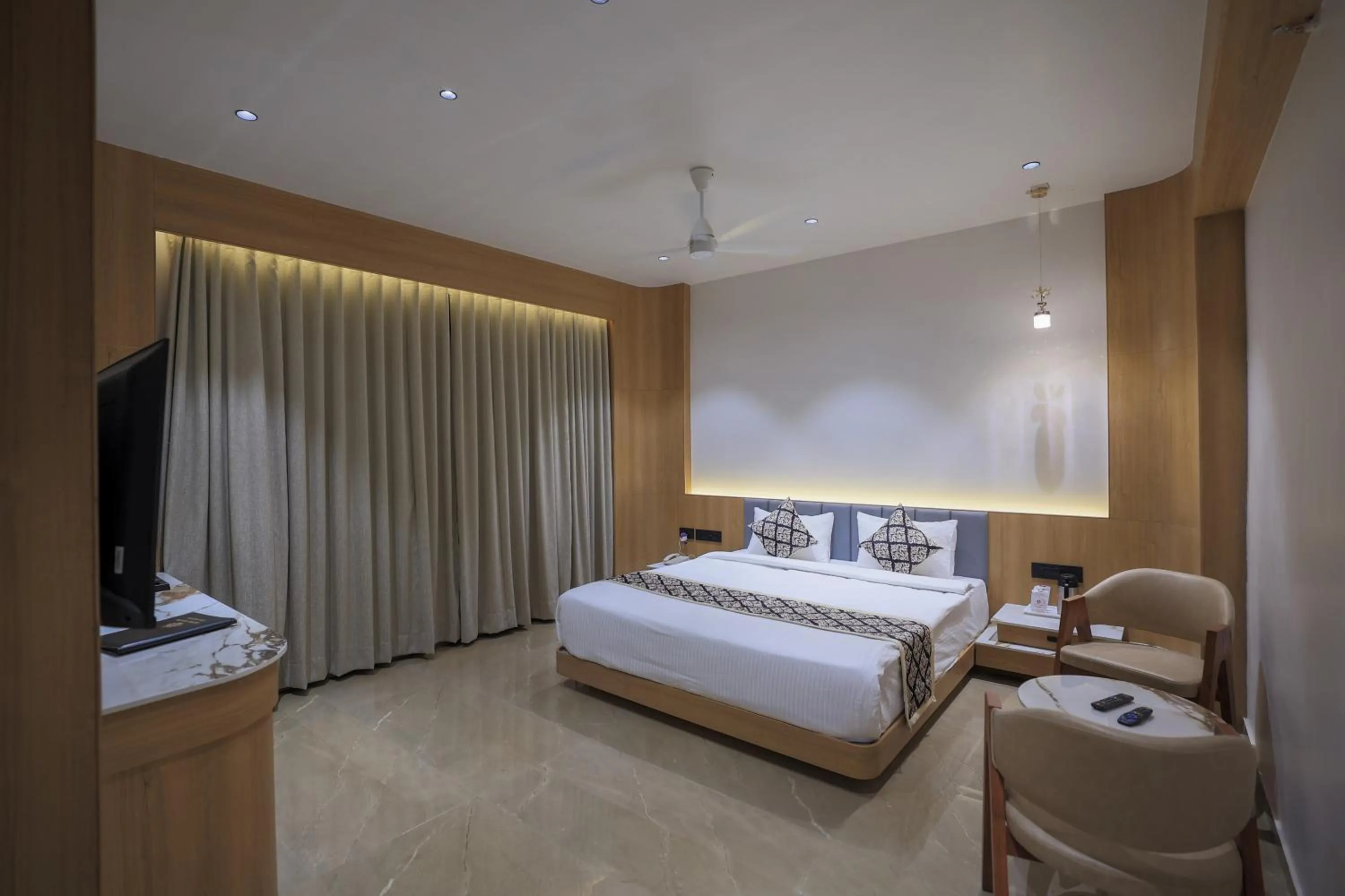 Photo of the whole room in Hotel Aditya Mansingh Inn