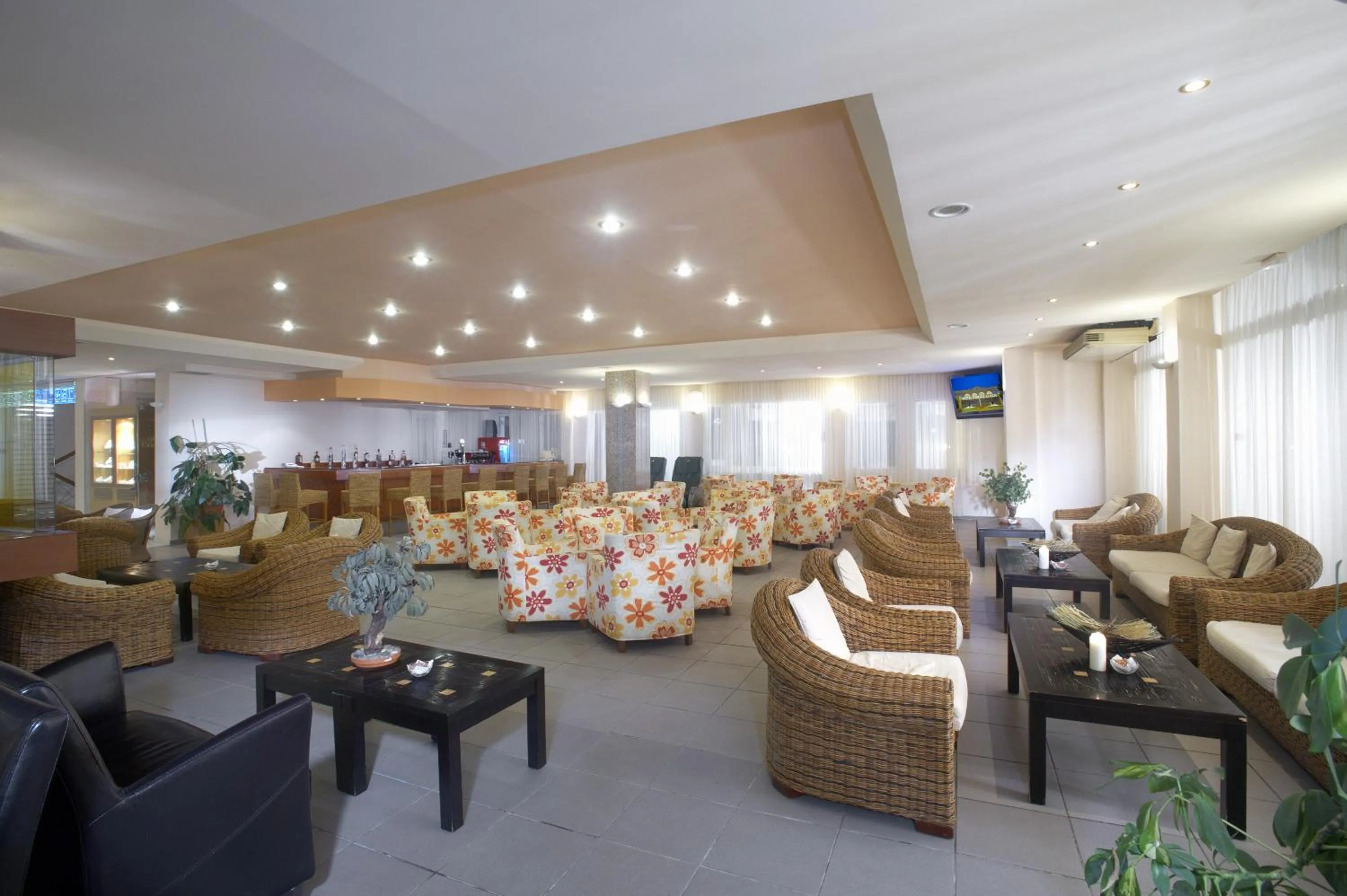 Lounge or bar in Portes Beach Hotel