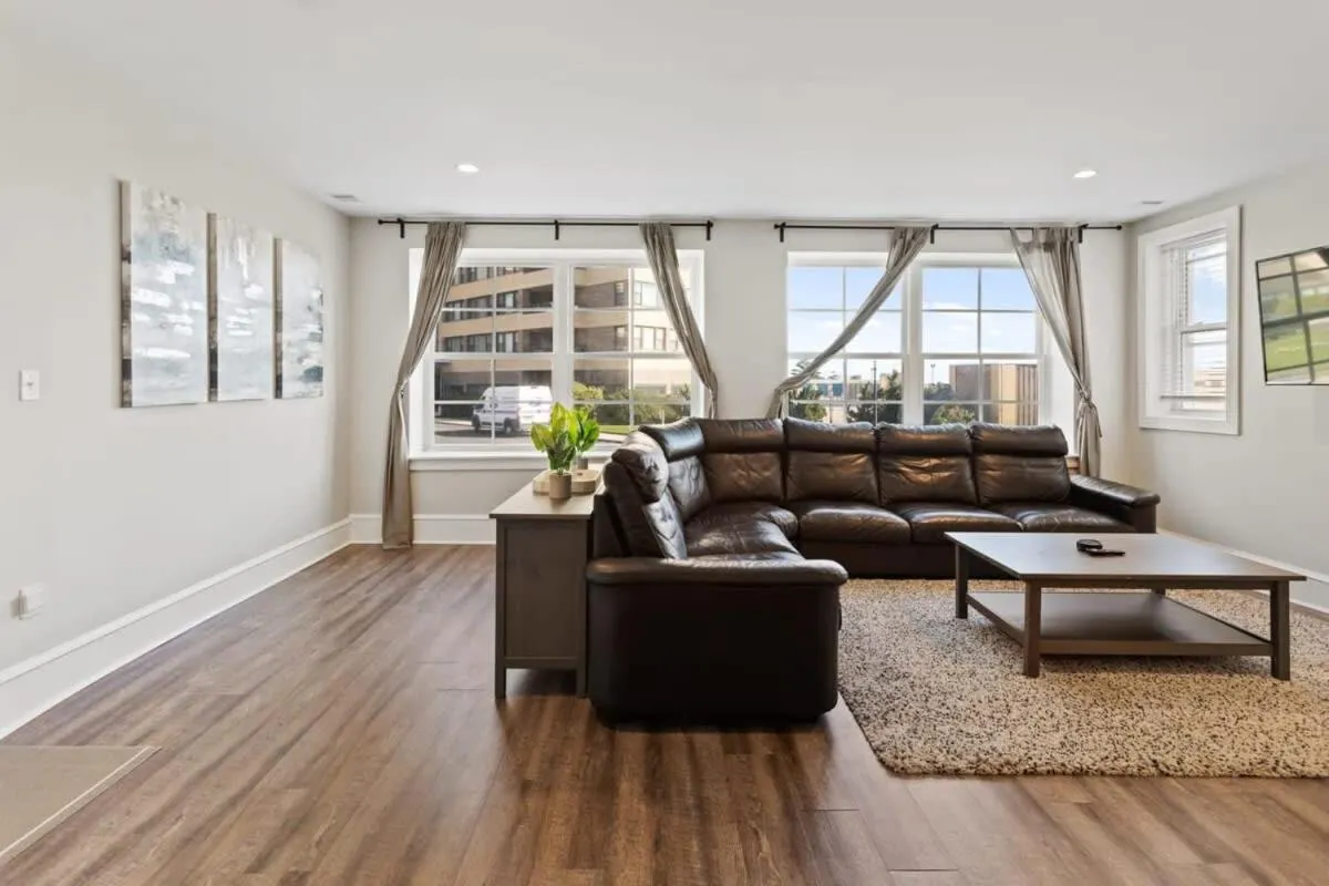 Luxurious 8BR Beach Duplex w Ocean Views