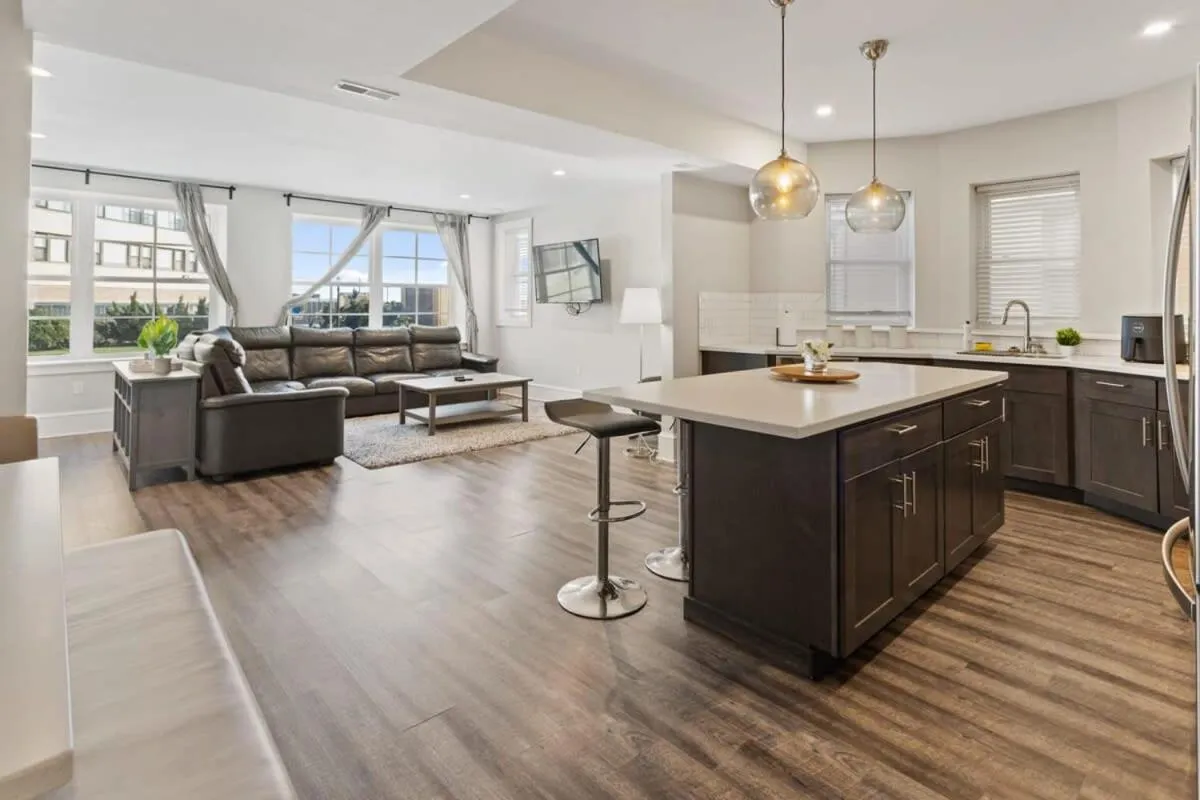 Luxurious 8BR Beach Duplex w Ocean Views