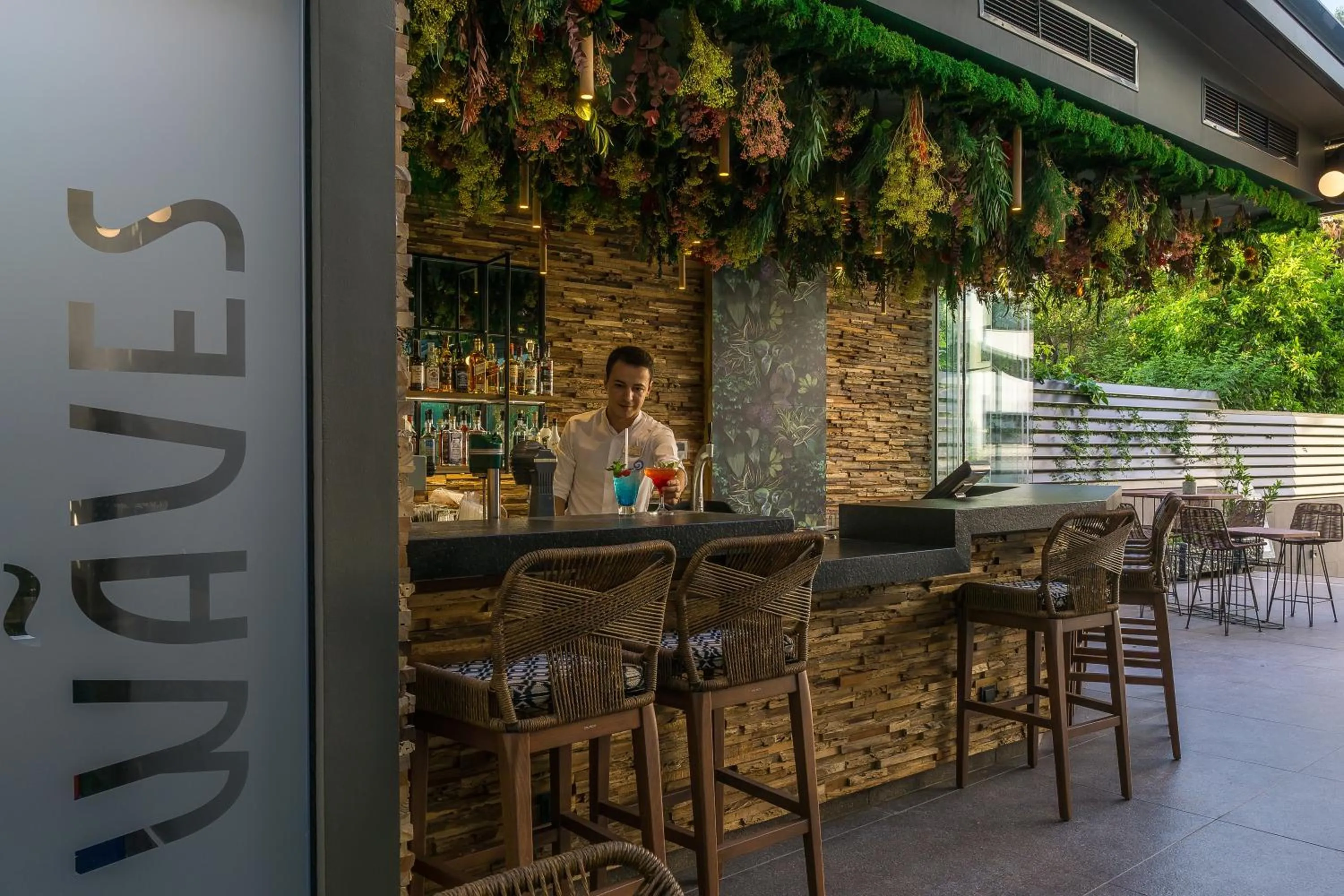 Patio in Palmyra Beach Hotel