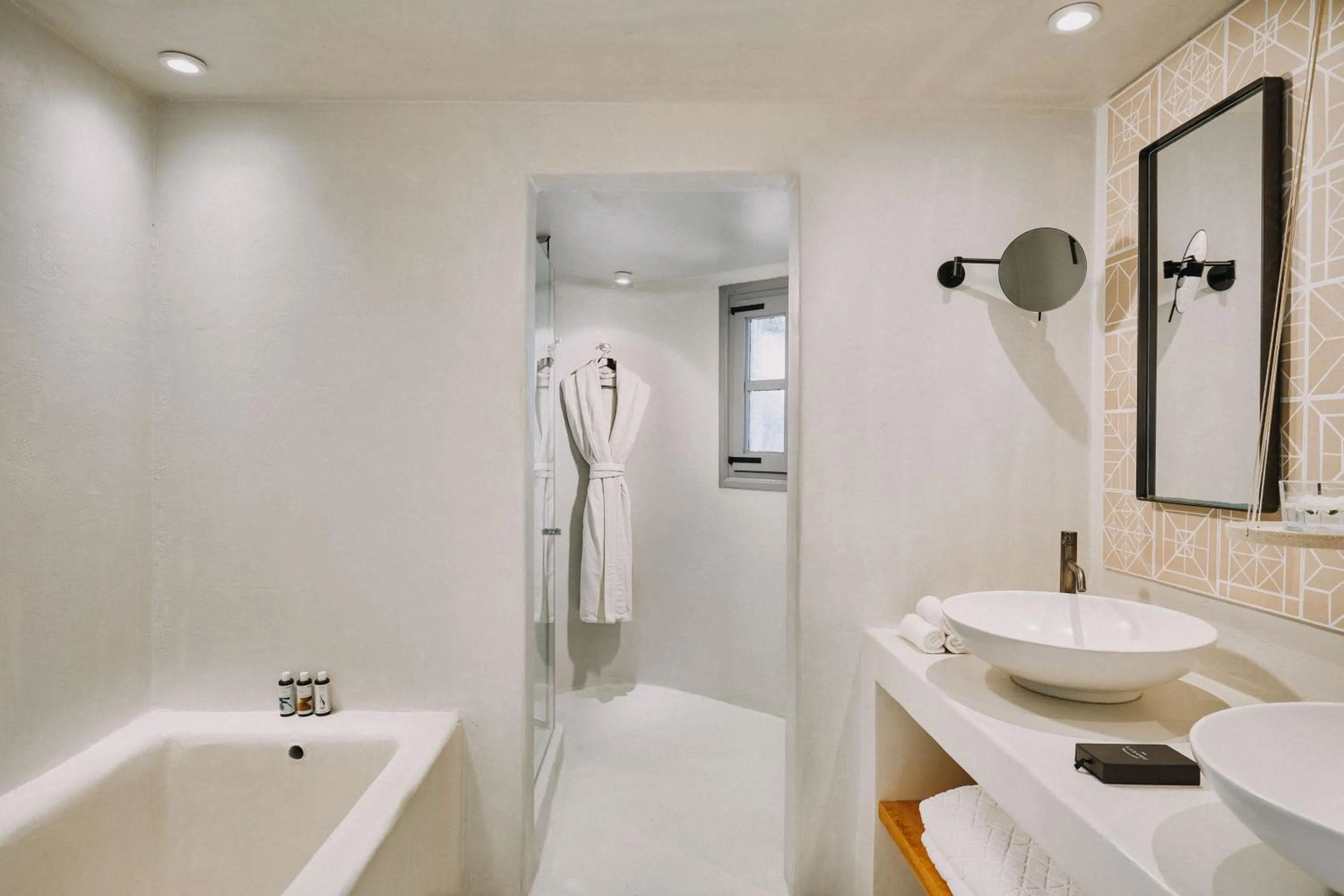 Shower in Vedema, a Luxury Collection Resort, Santorini