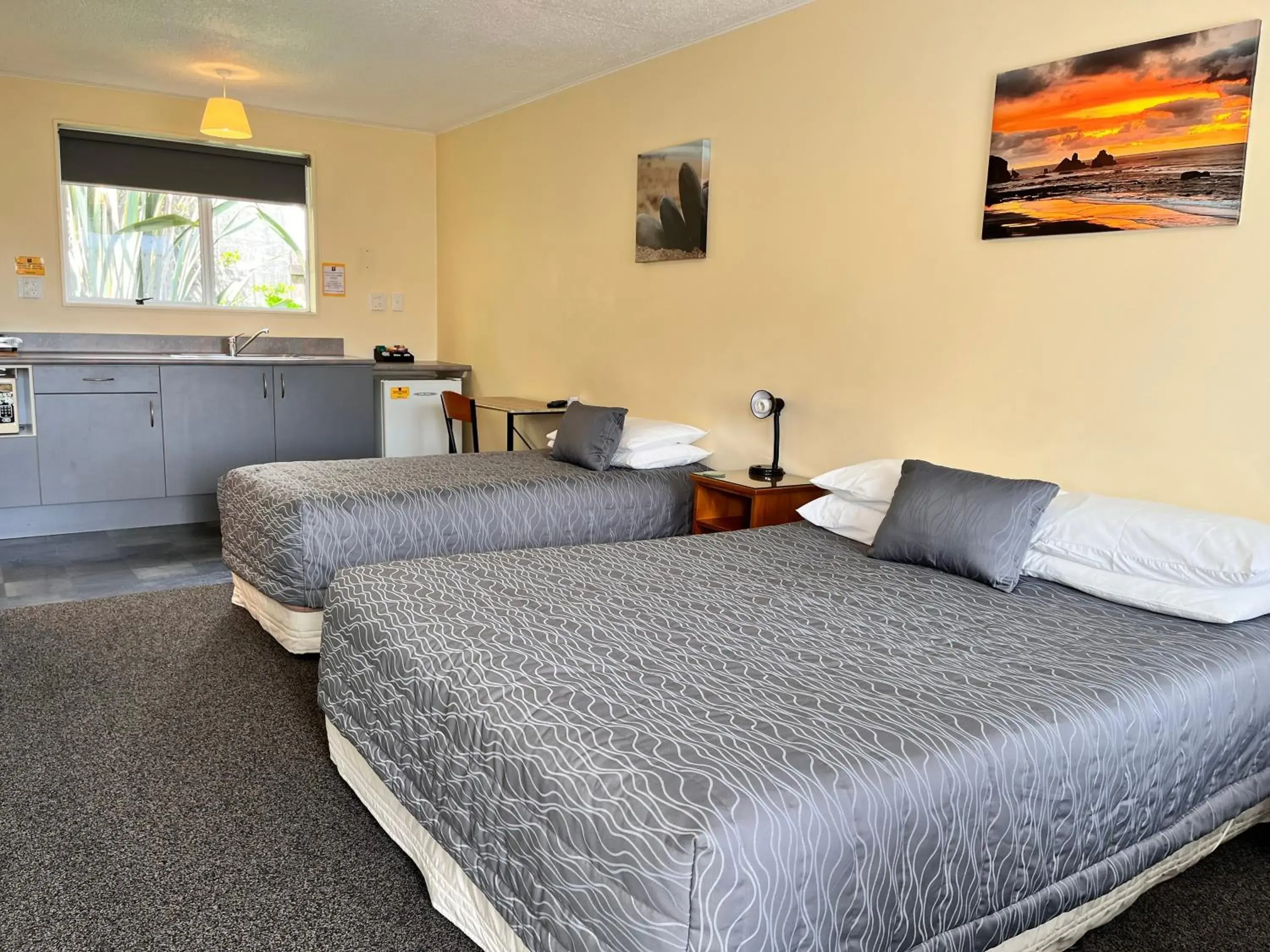 Studio in Sundowner Motel Studio in Sundowner Motel