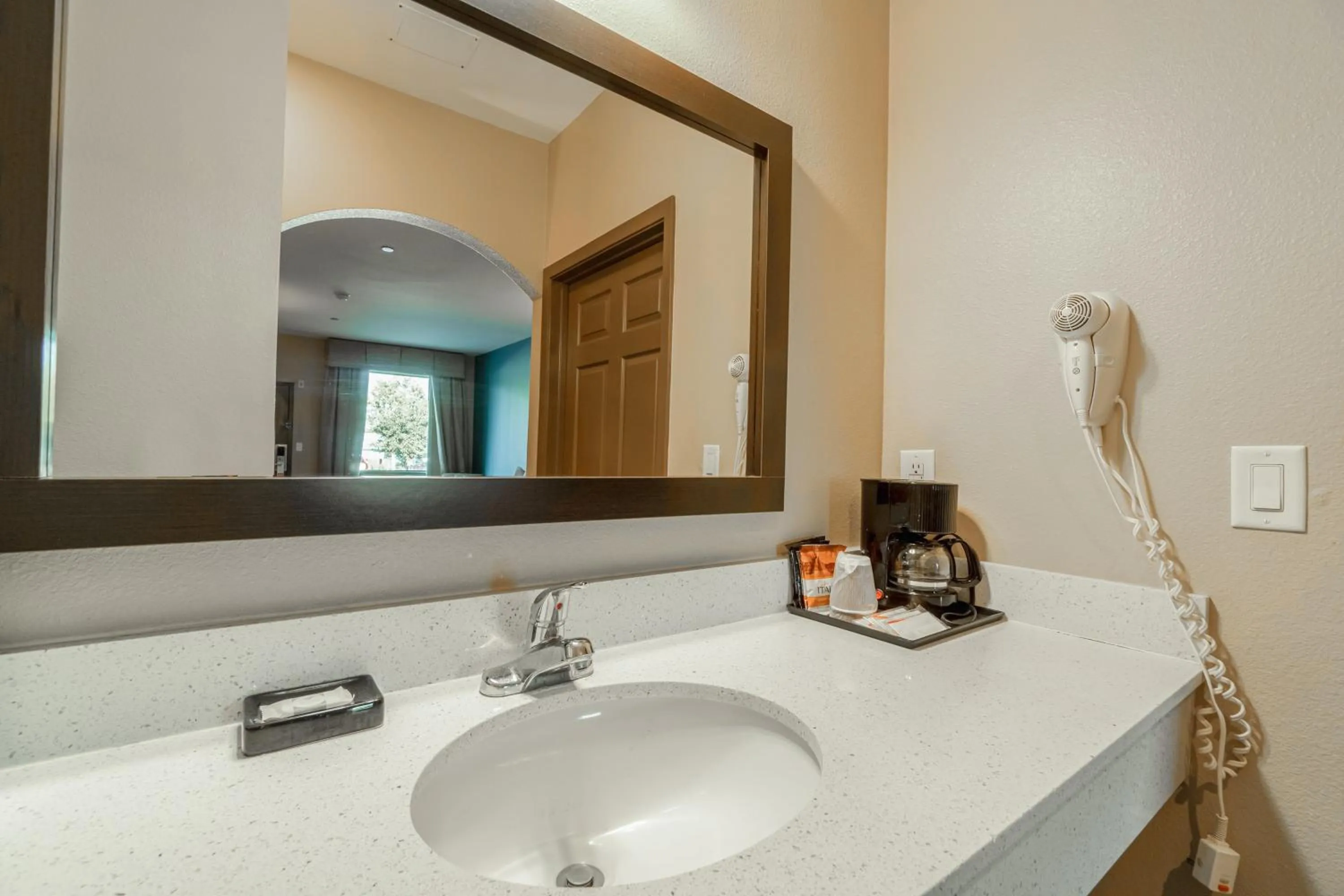 Bathroom in Moulton Inn & Suites By OYO Near Shiner TX