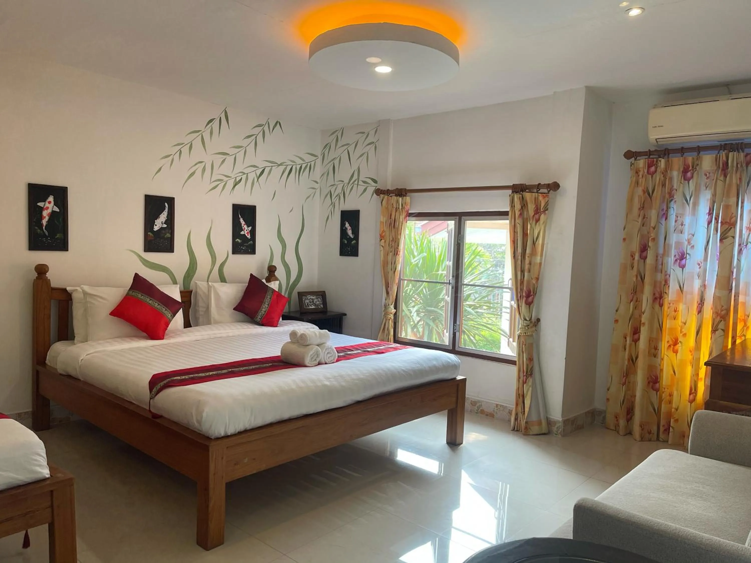 Photo of the whole room, Bed in Mesa Garden Villa