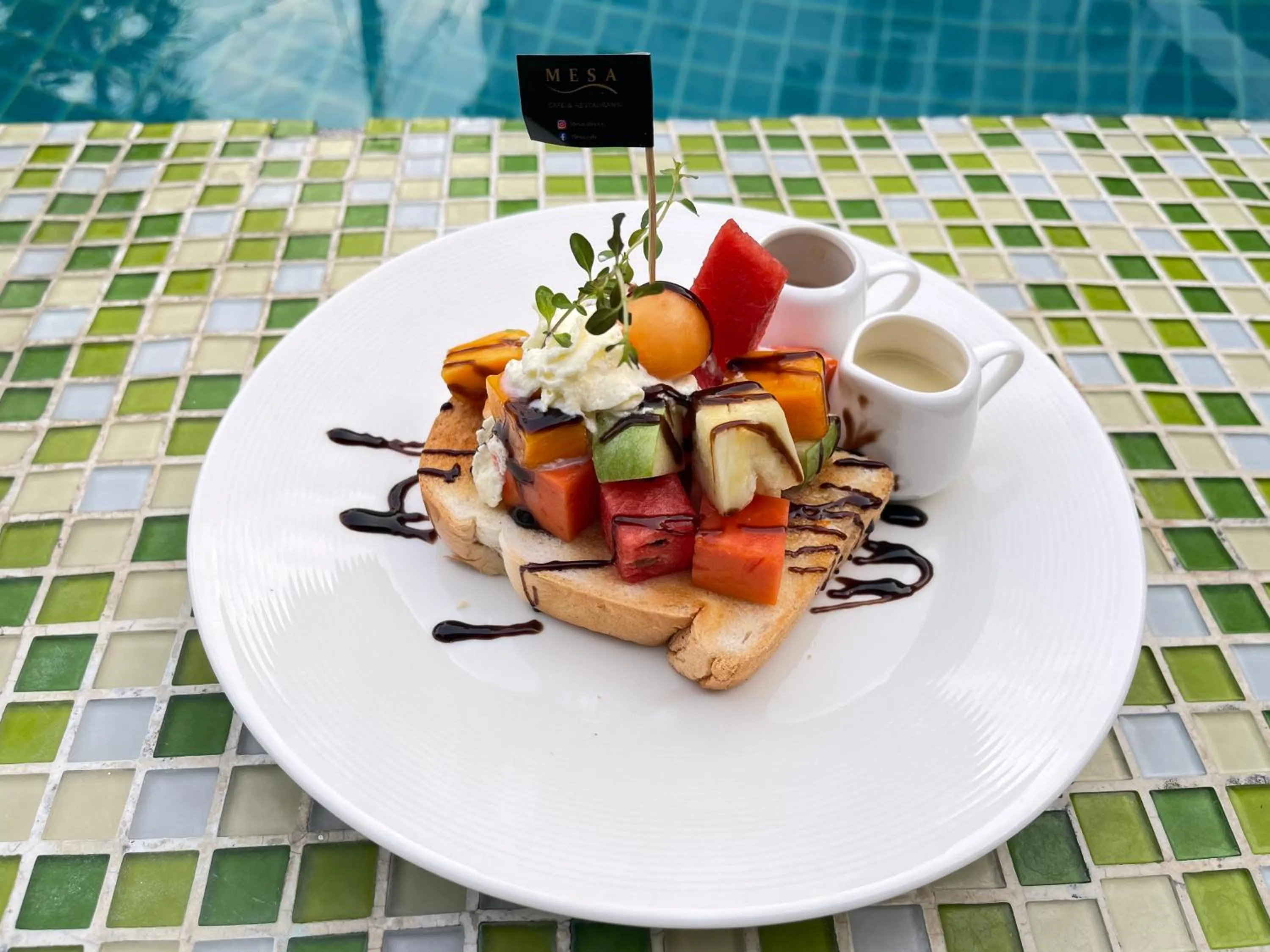 Food and drinks in Mesa Garden Villa