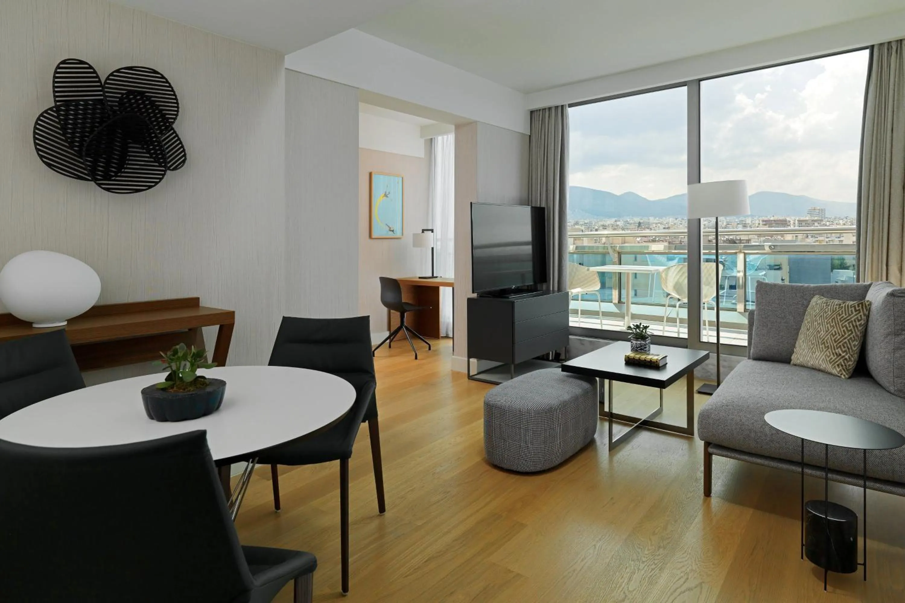 Living room in Athens Marriott Hotel