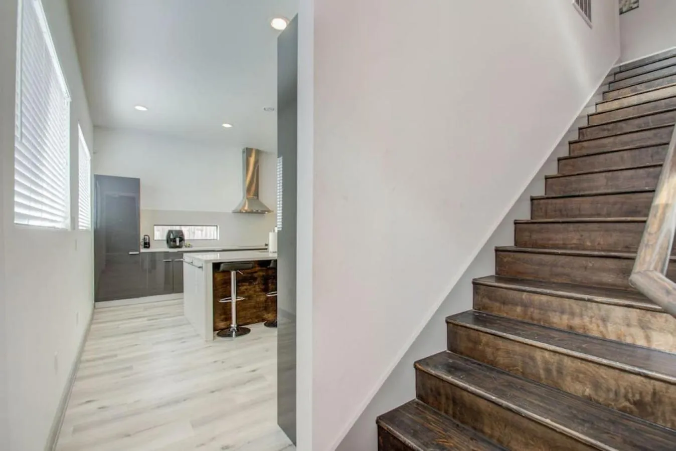 Other in Modern 4 Bedroom 4 Full Bathroom Near Downtown