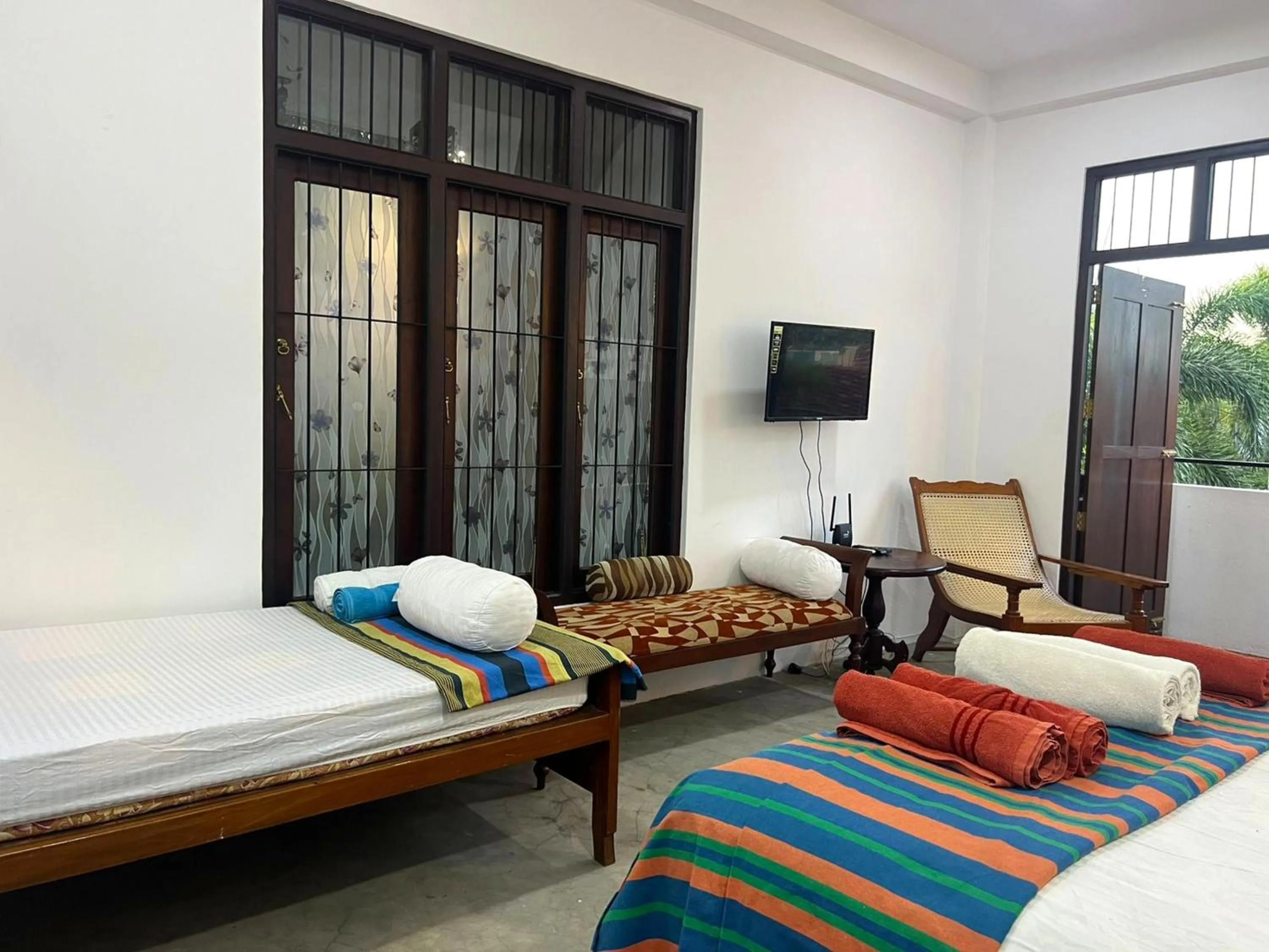 Bed in Sea Breeze Guest House Negombo
