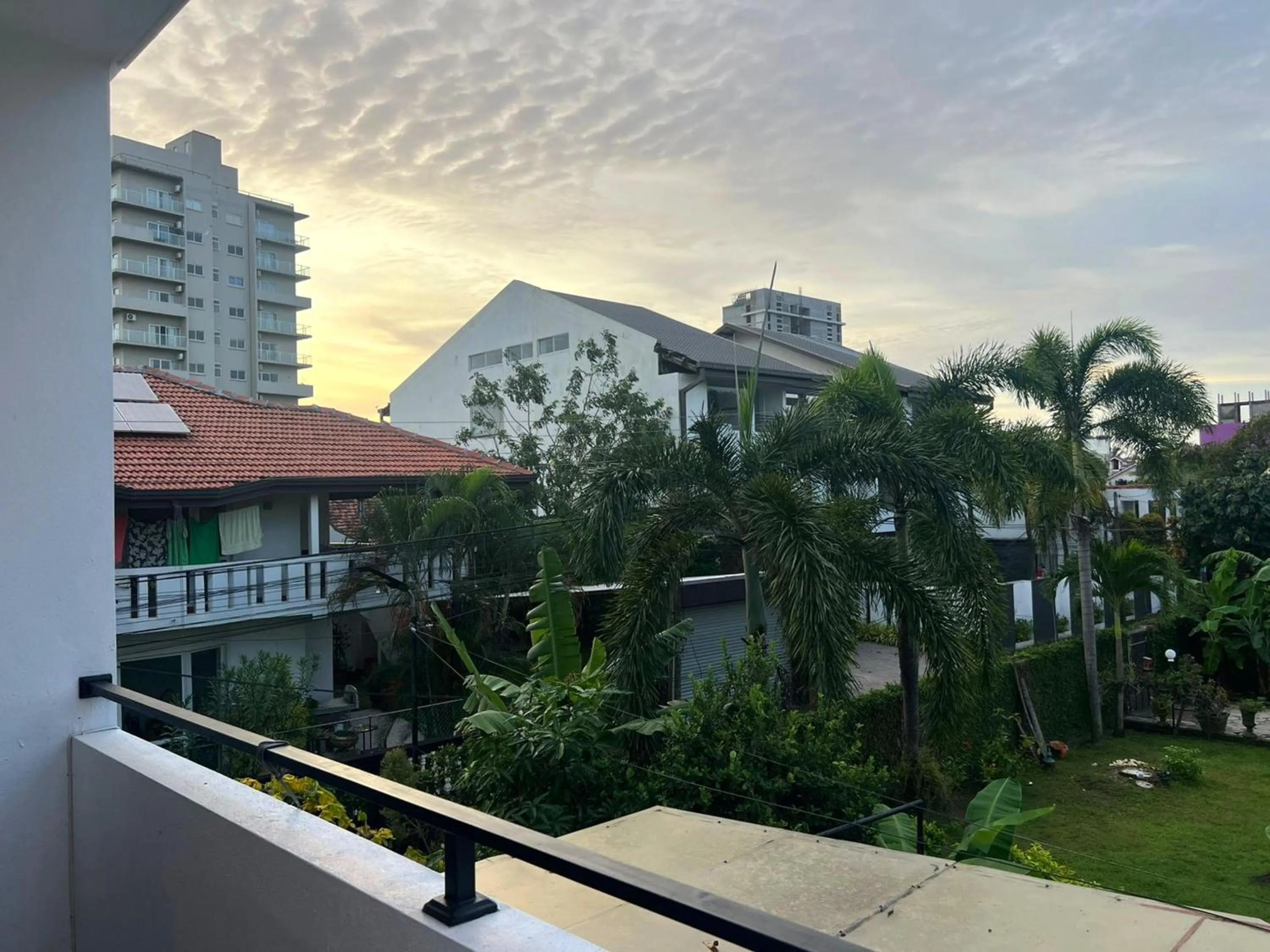 Garden view in Sea Breeze Guest House Negombo