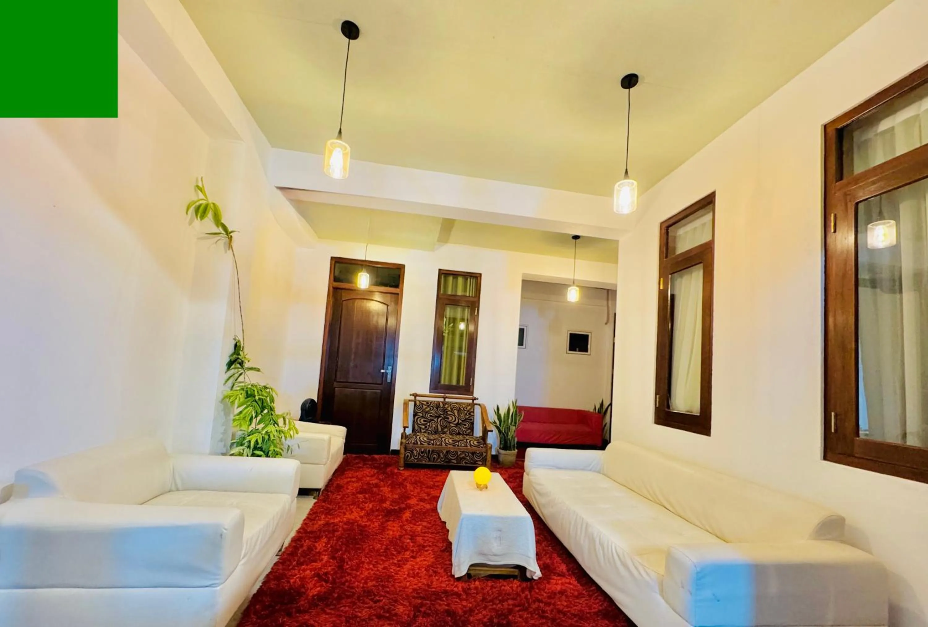 Property building in Sea Breeze Guest House Negombo