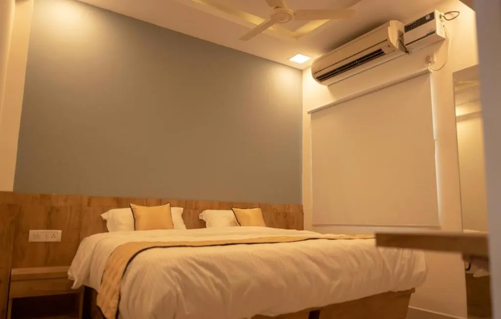 Photo of the whole room, Bed in SRP The Pavilion