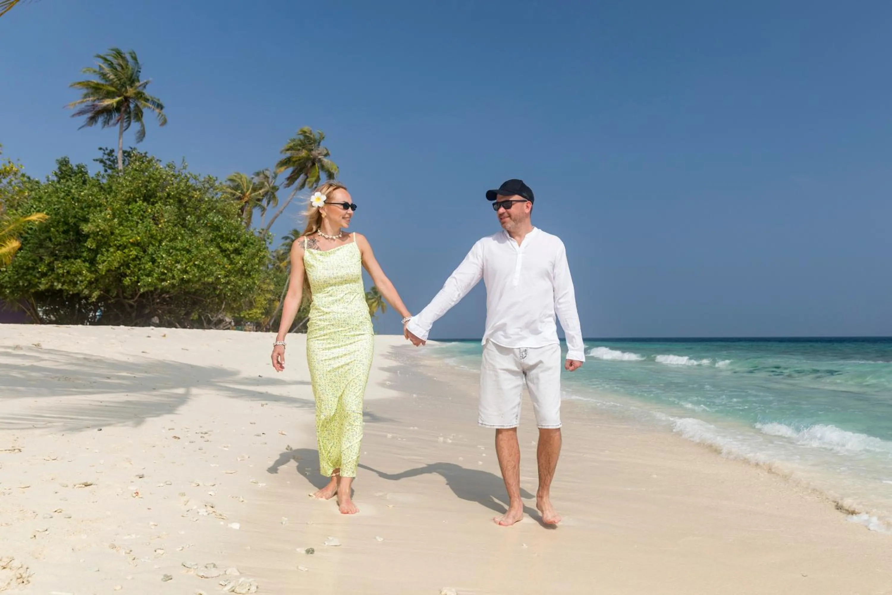 Guests in Dhonfulhafi Beach View