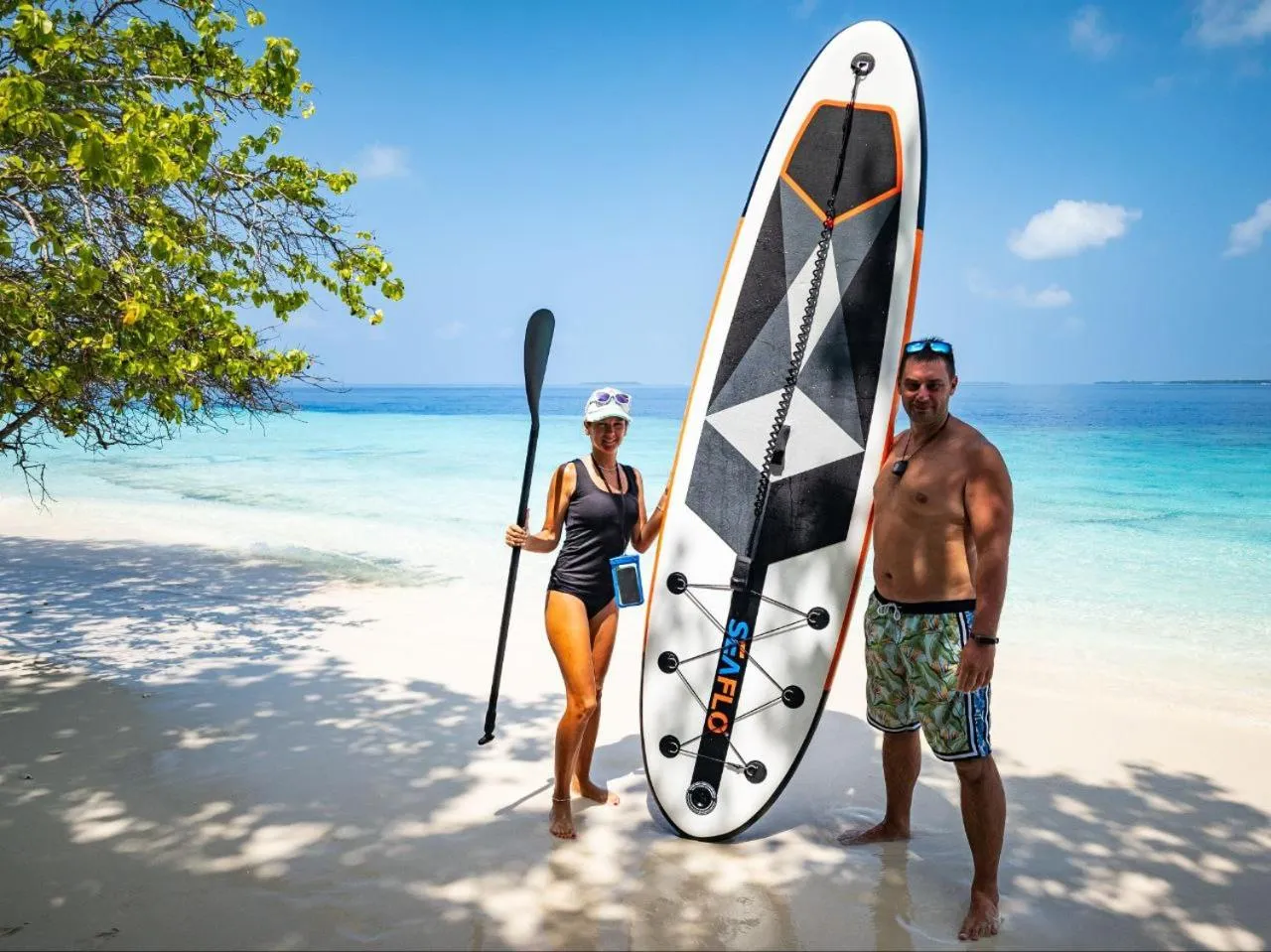 Guests in Dhonfulhafi Beach View