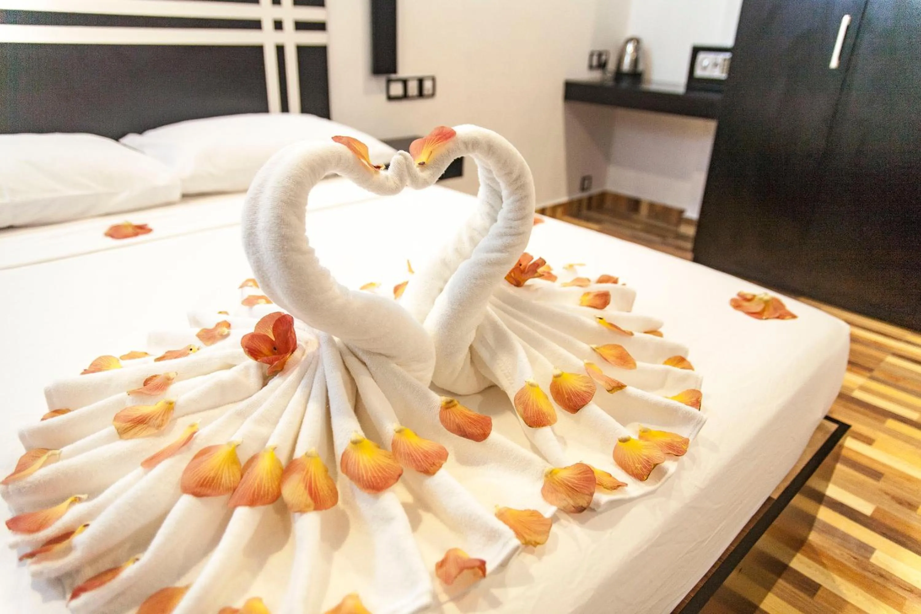 Bed in Dhonfulhafi Beach View