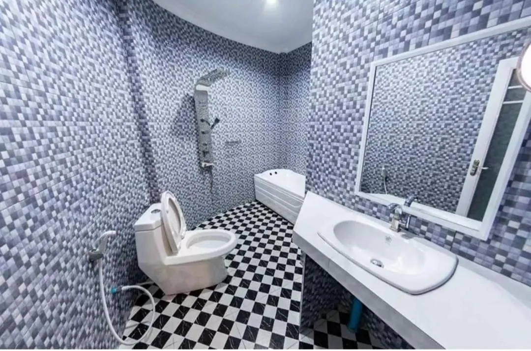 Shower in Dhonfulhafi Beach View