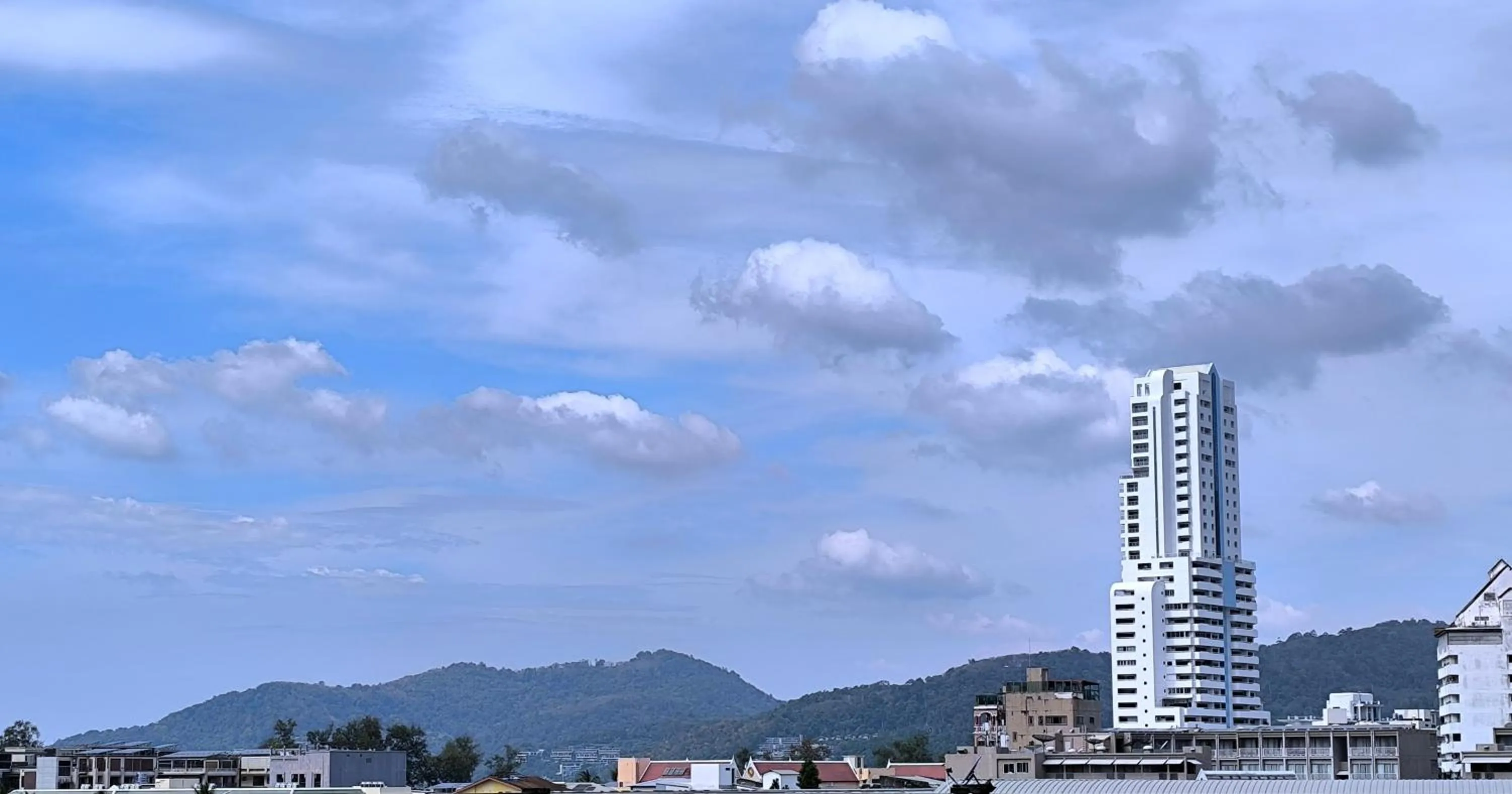 City view in Southern Comfort Patong