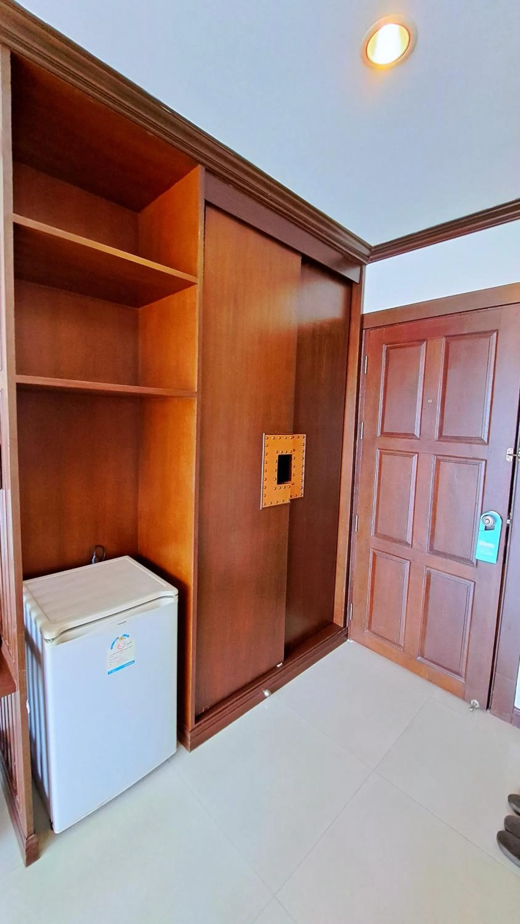 wardrobe, Bed in Southern Comfort Patong