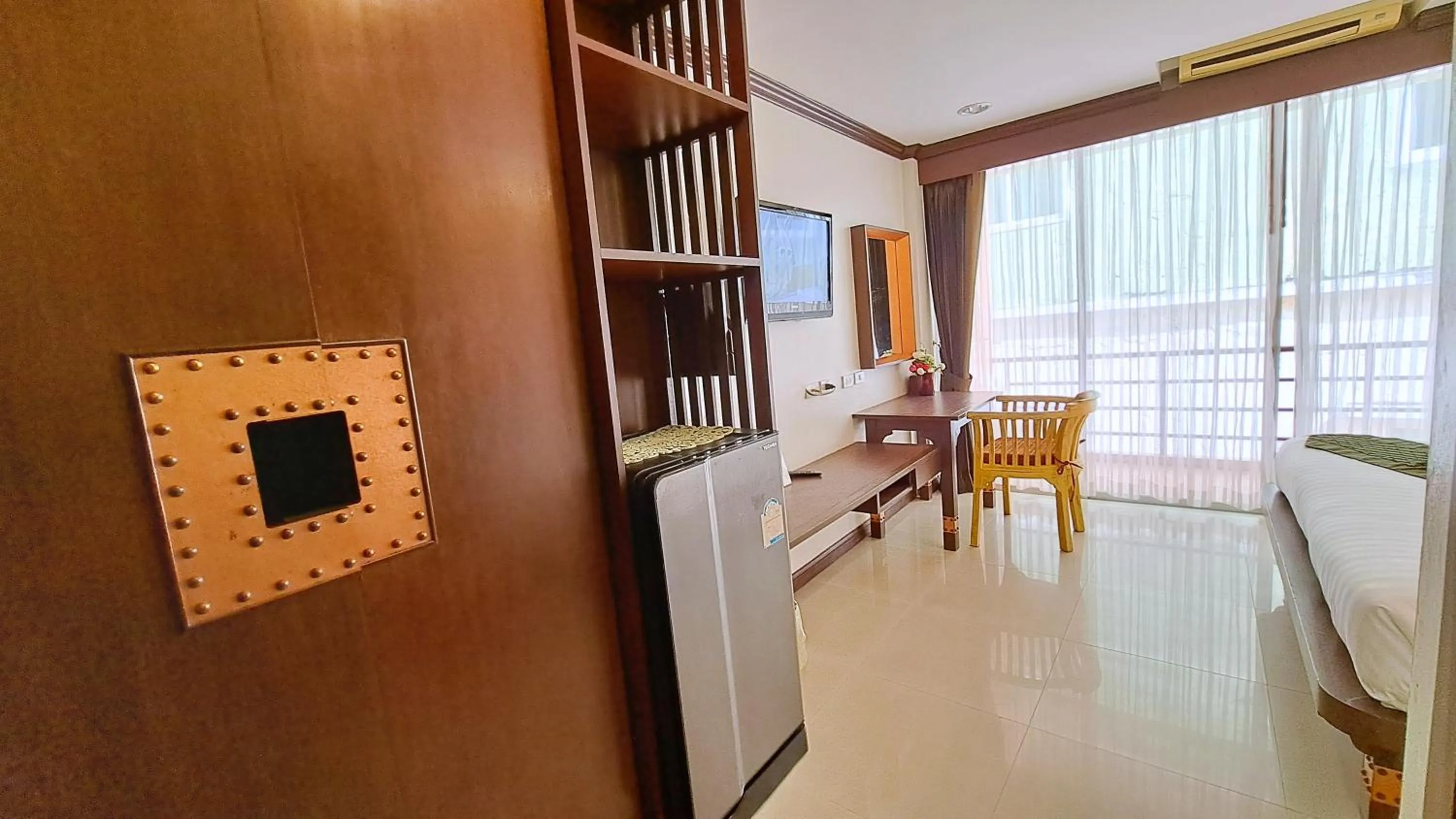 Seating area in Southern Comfort Patong