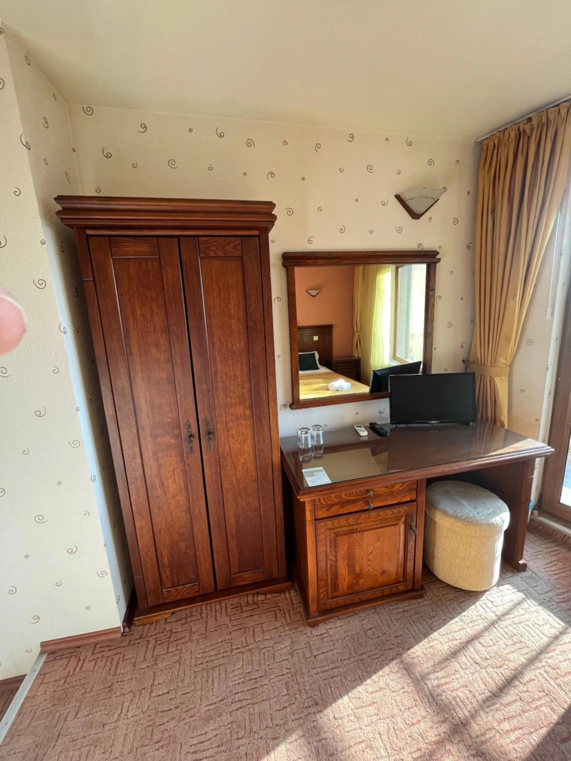 TV and multimedia in HOTEL BOLYARI