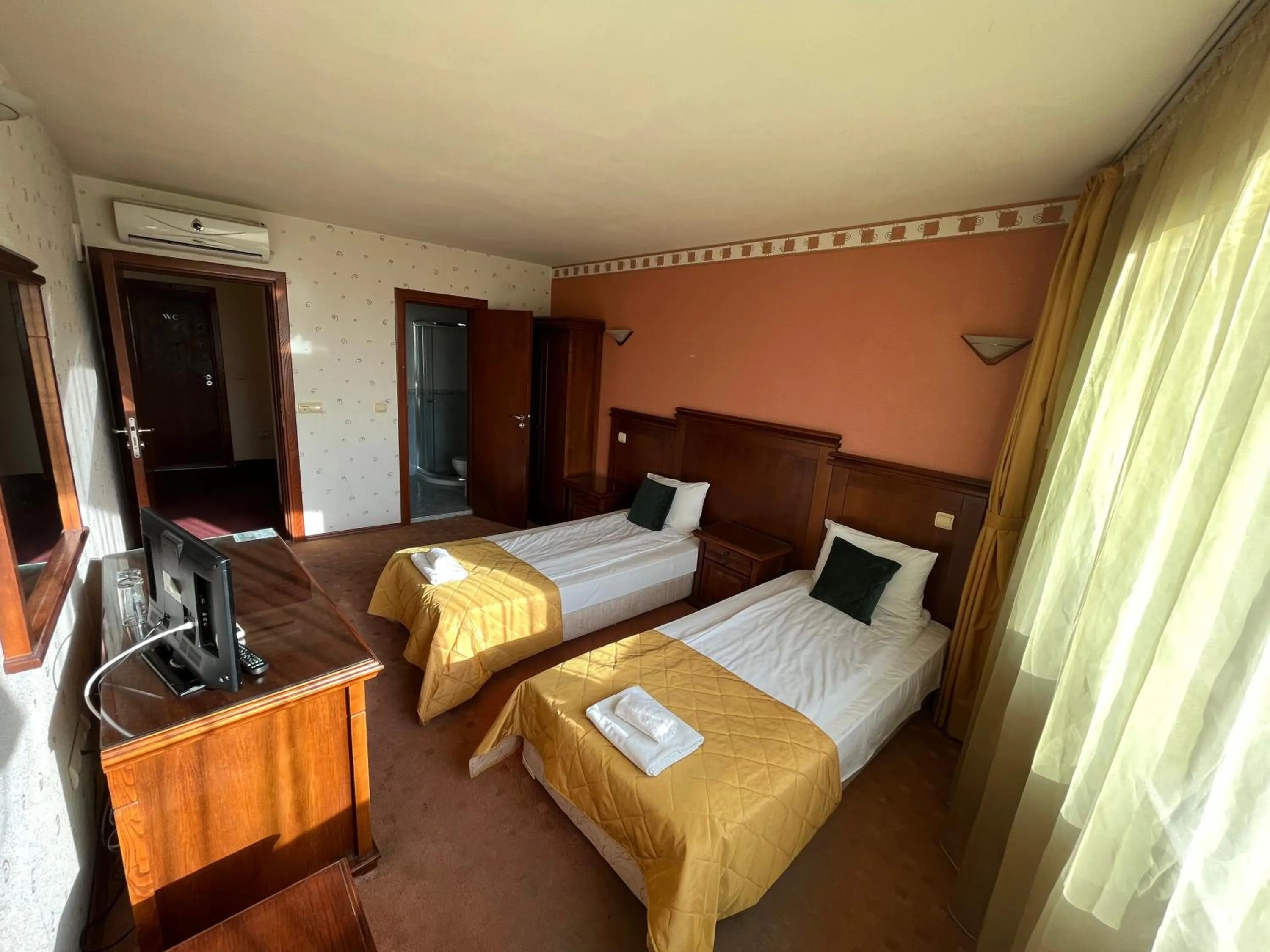 Bed in HOTEL BOLYARI